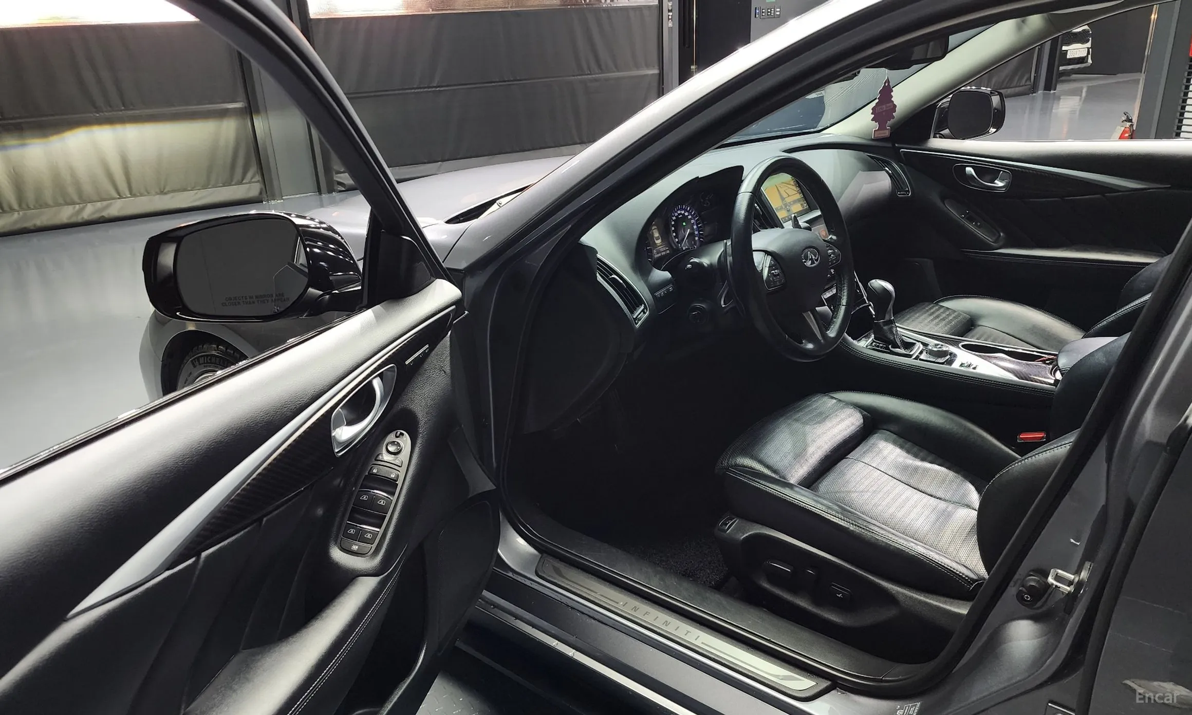 Infiniti Q50 превью 10