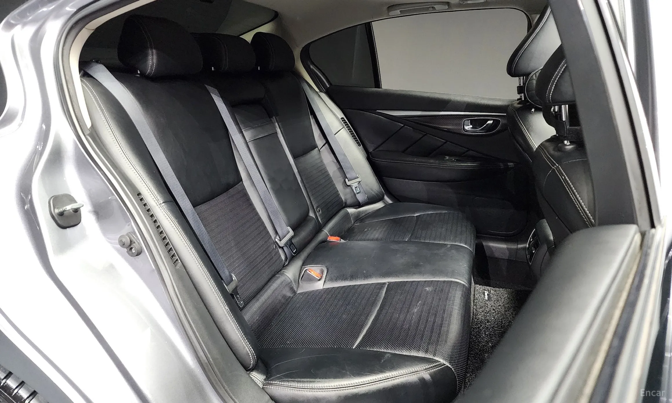 Infiniti Q50 превью 12