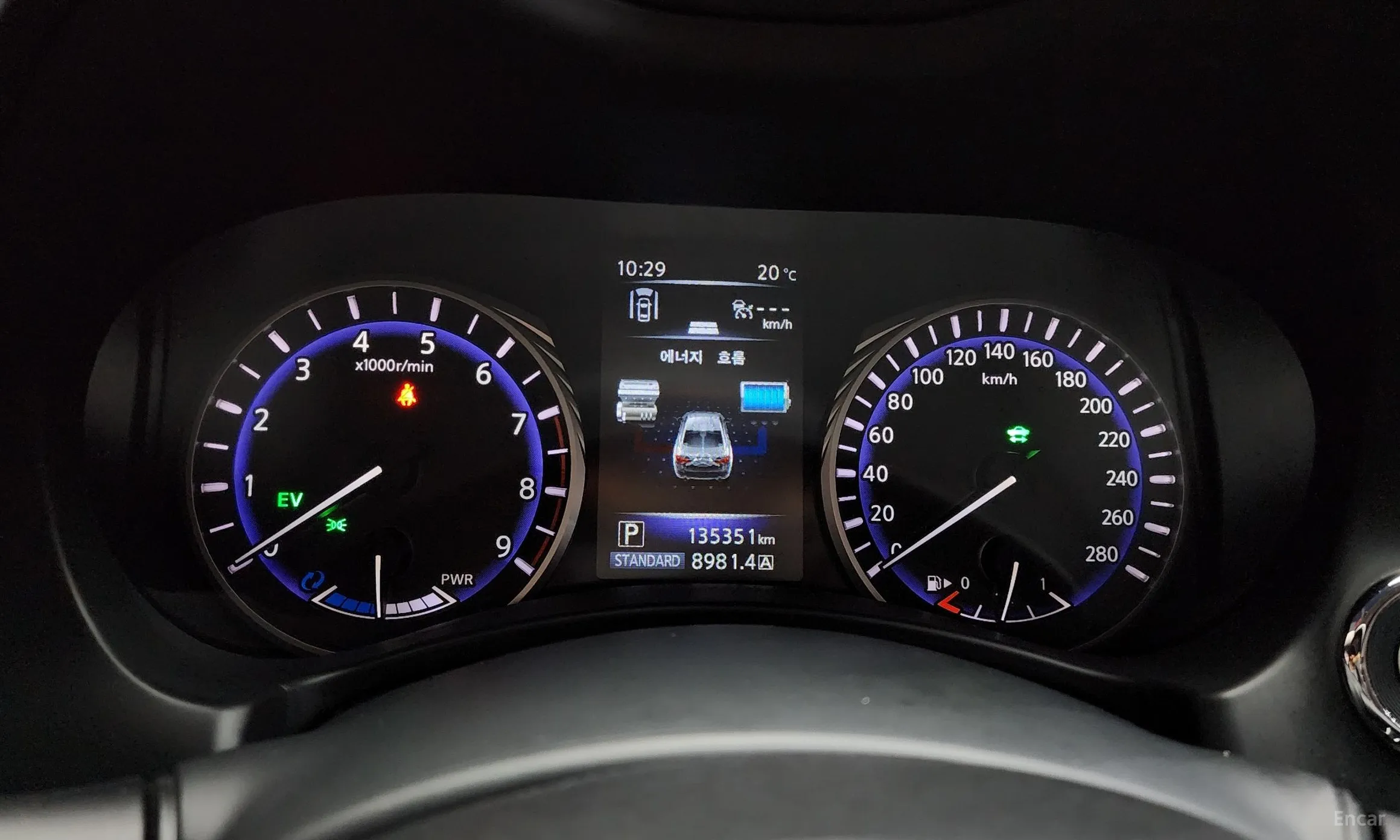 Infiniti Q50 превью 8
