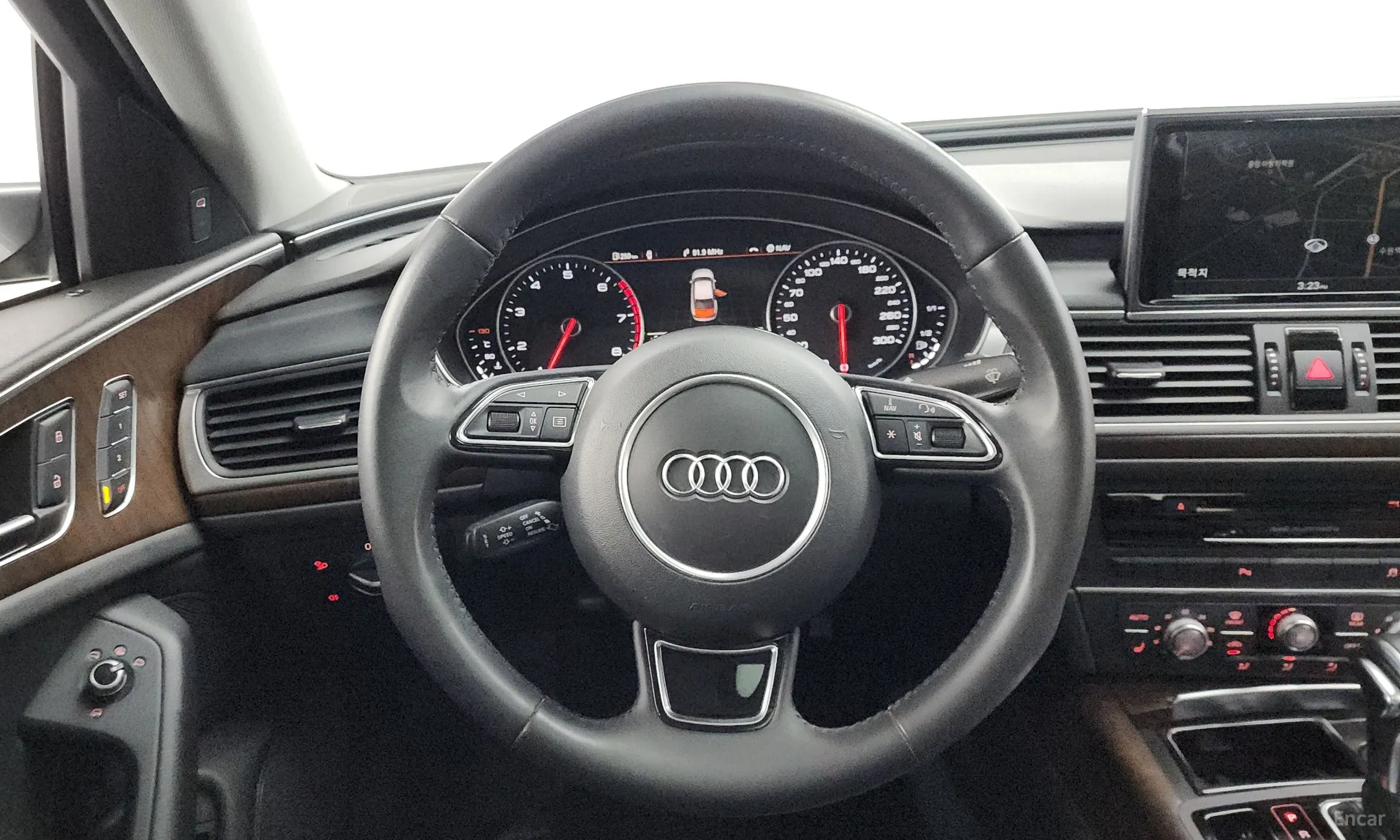 Audi New A6 превью 13