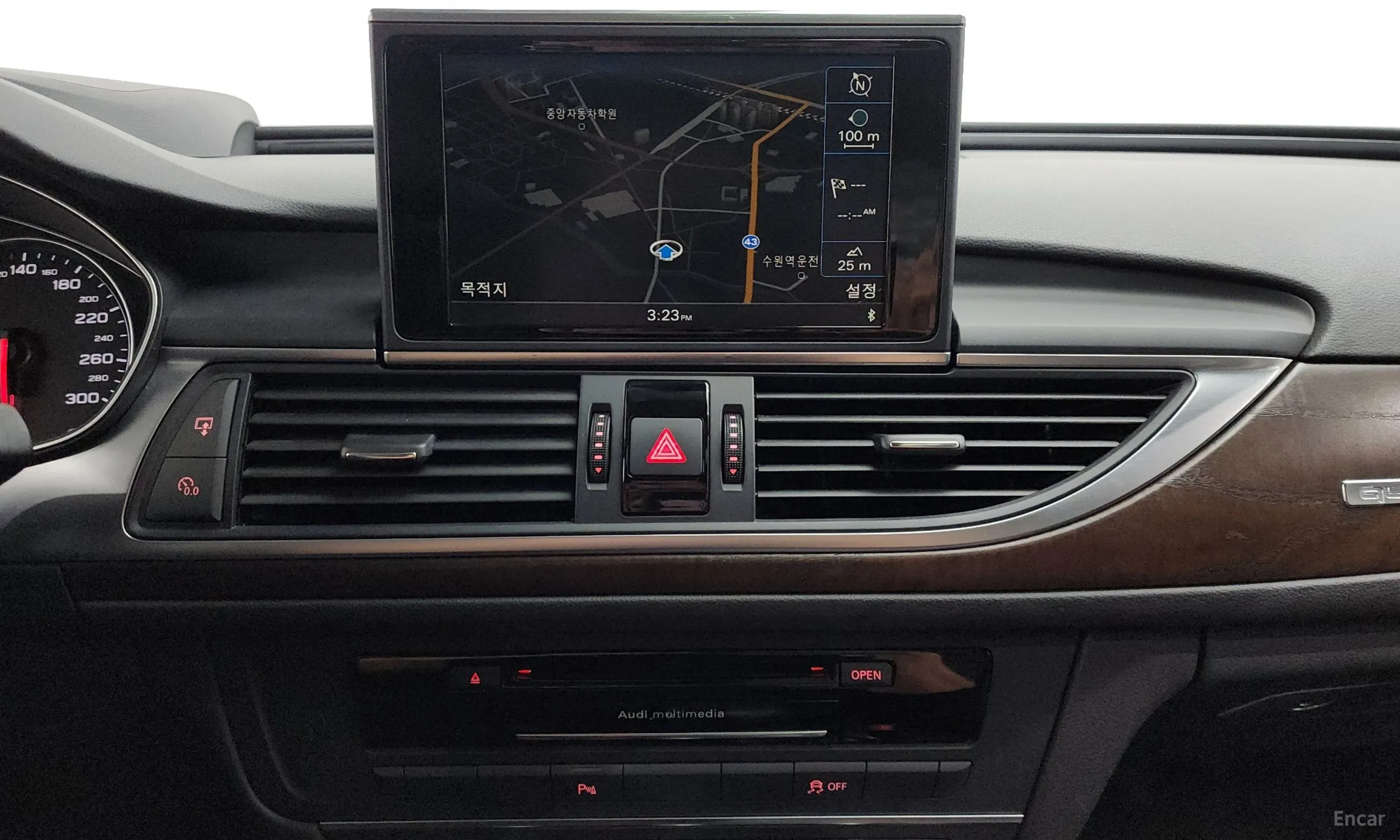 Audi New A6 превью 14