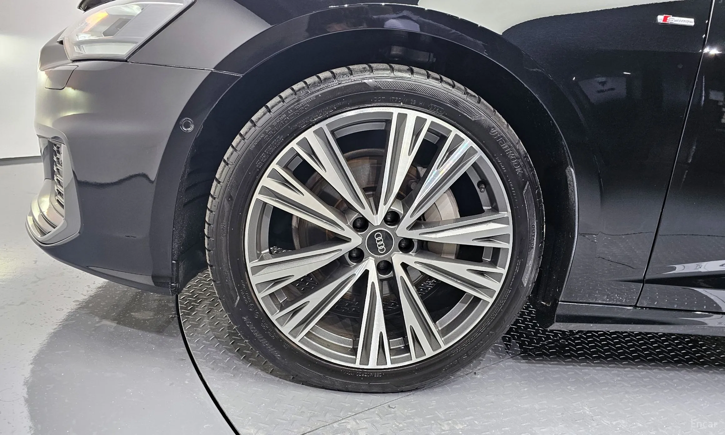 Audi A6 (C8) превью 5