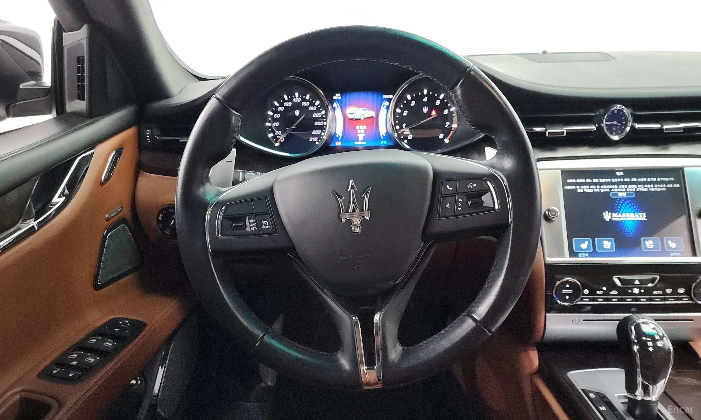 Maserati Quattroporte превью 13