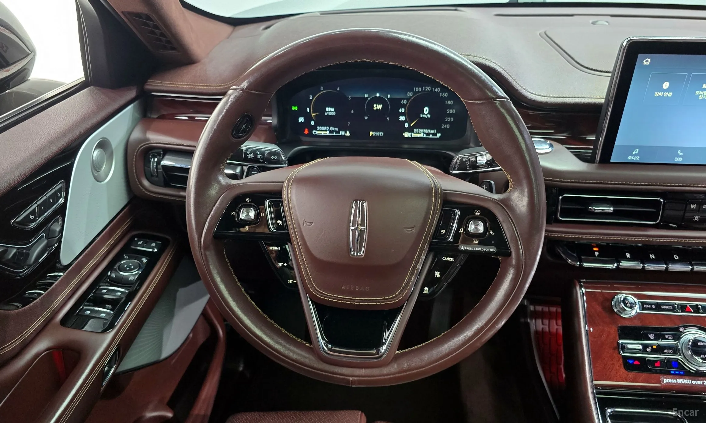 Lincoln Aviator 2nd Generation превью 13