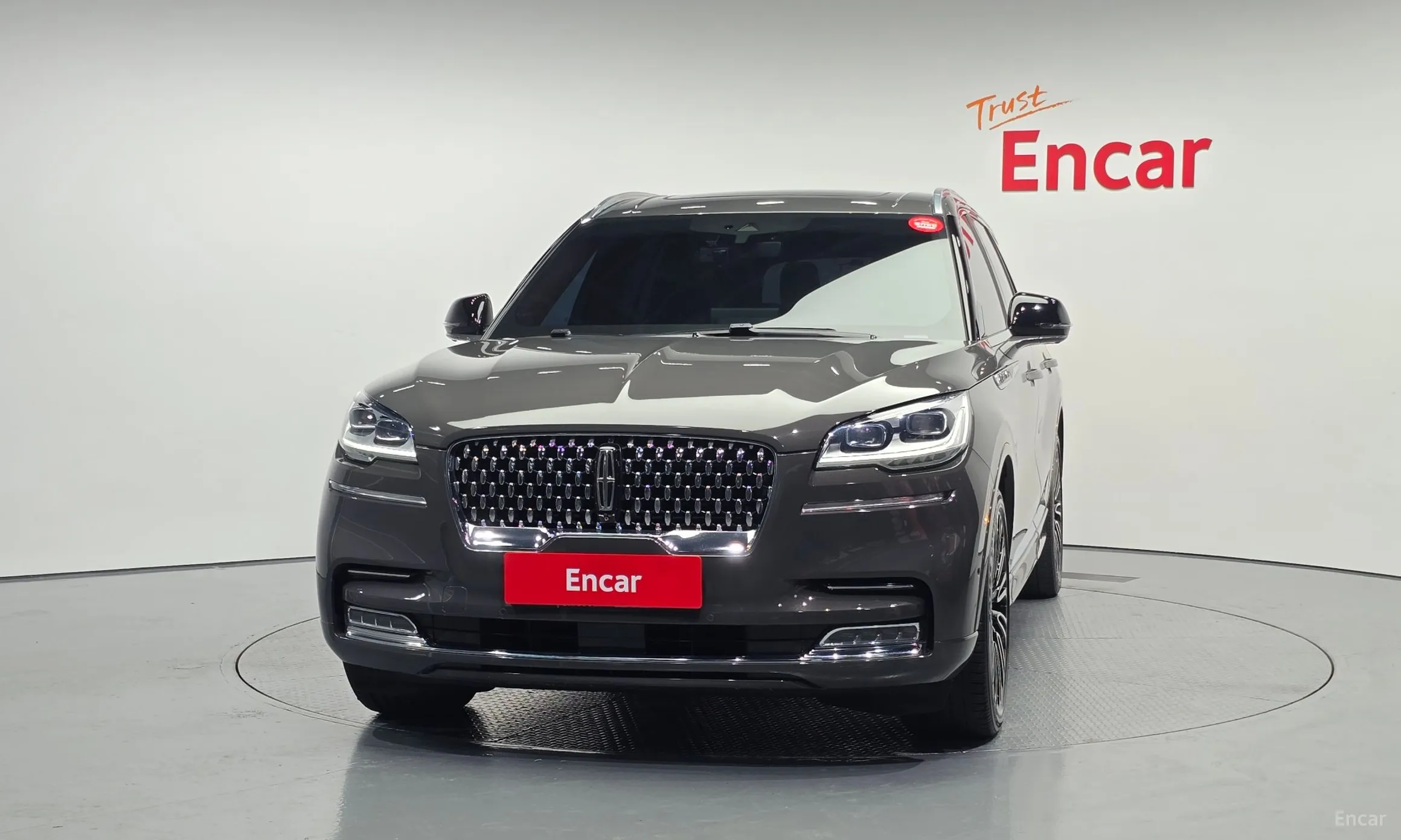 Lincoln Aviator 2nd Generation превью 3