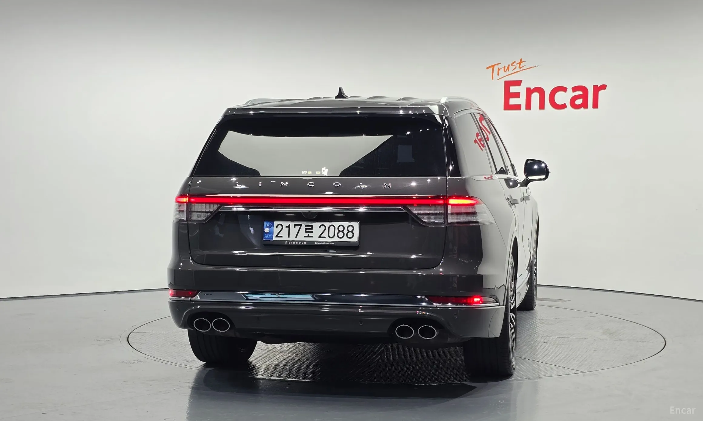 Lincoln Aviator 2nd Generation превью 4