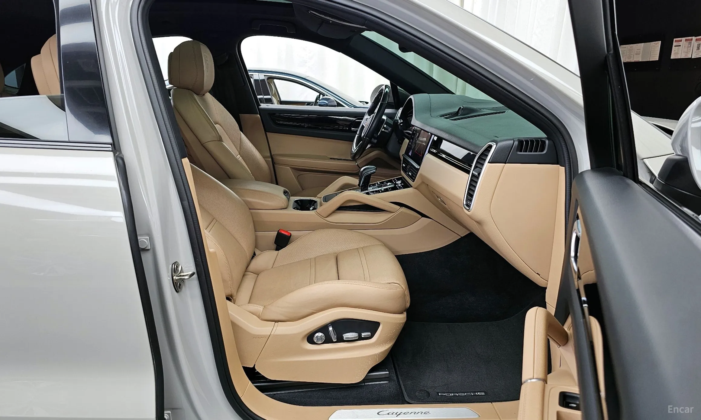 Porsche Cayenne (PO536) превью 11