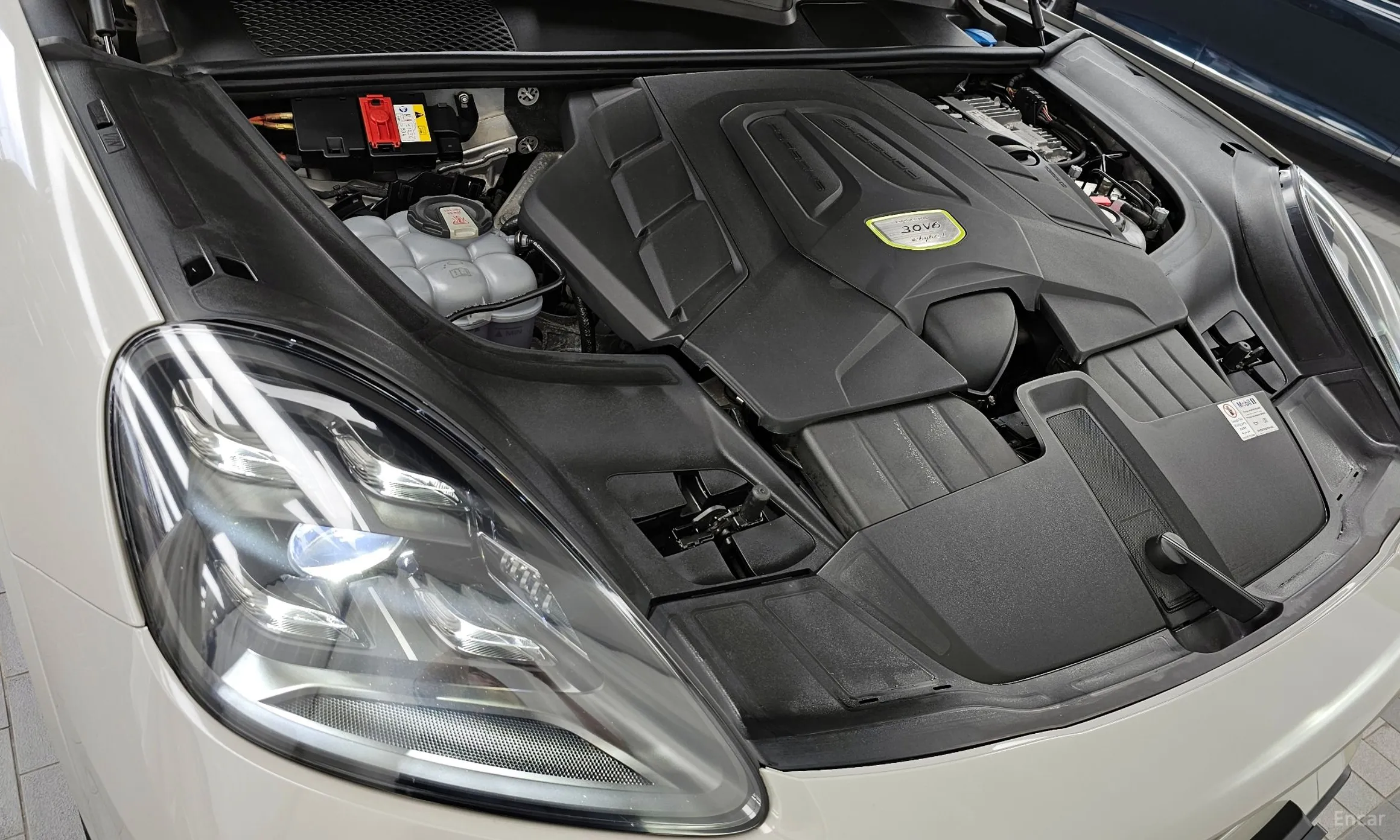 Porsche Cayenne (PO536) превью 6