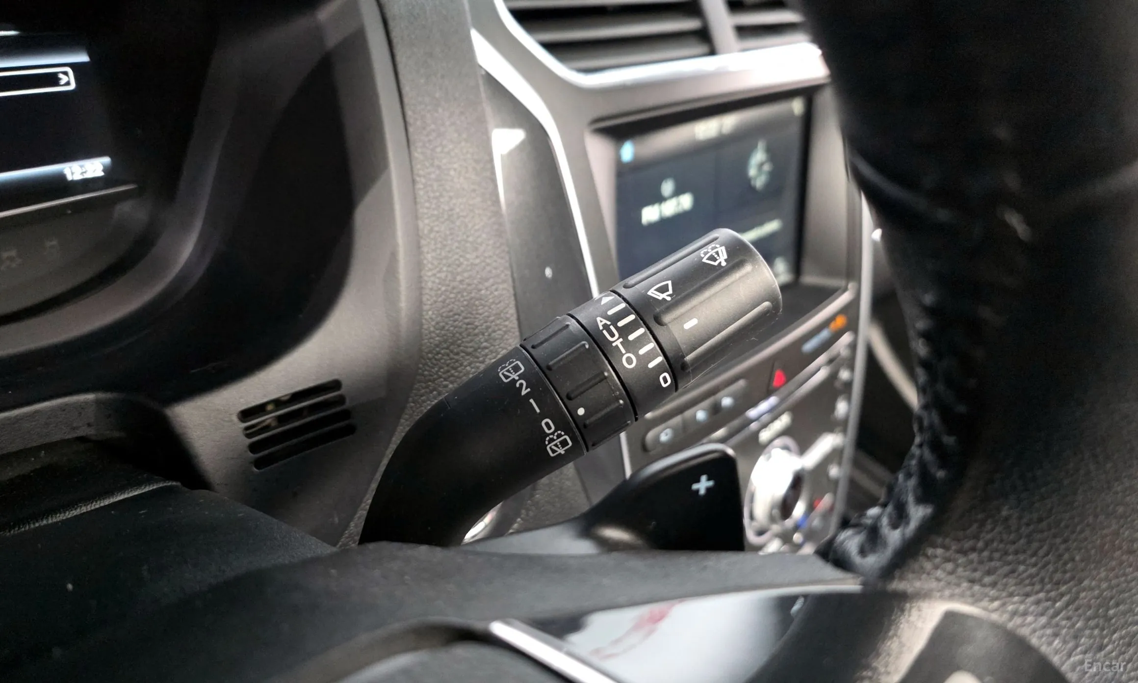 Ford Explorer превью 19