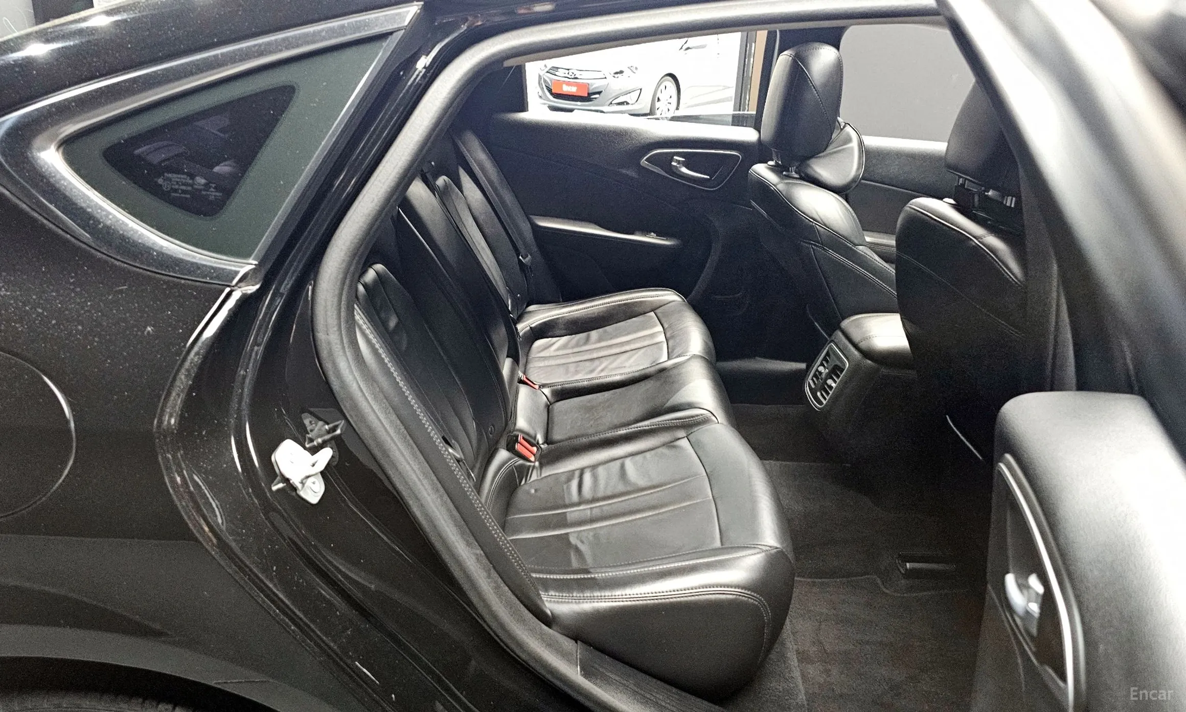 Chrysler 200 Second generation превью 11