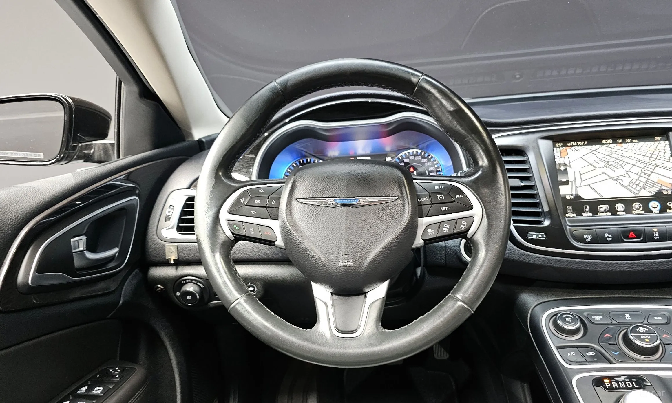 Chrysler 200 Second generation превью 13