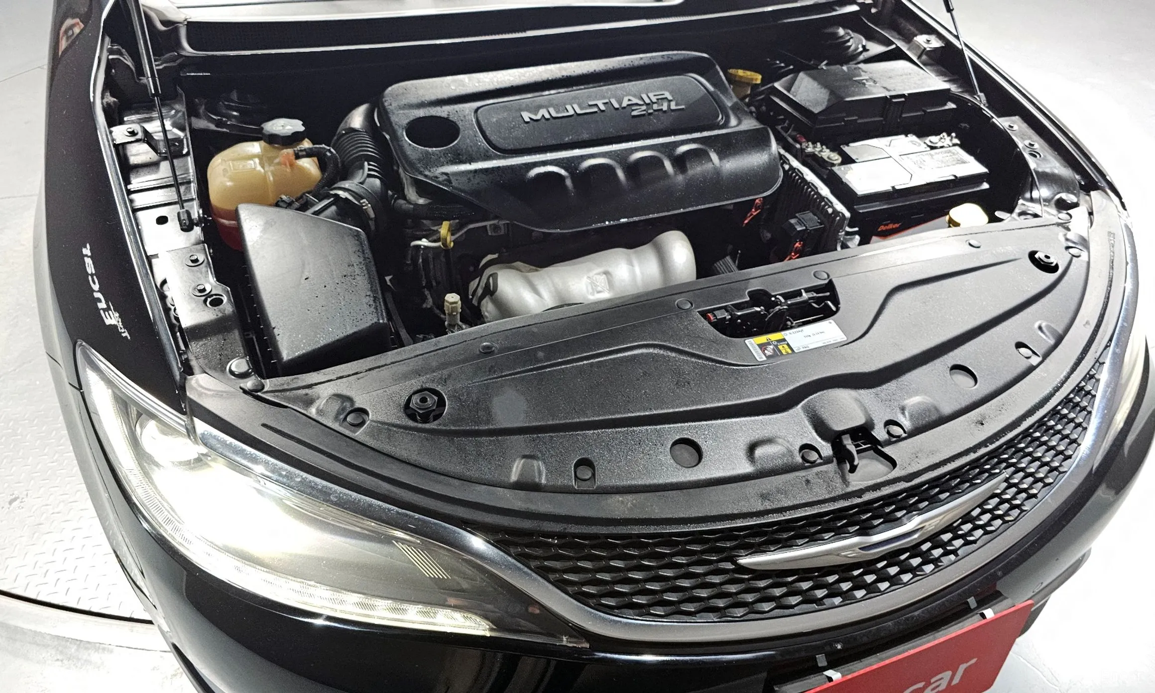 Chrysler 200 Second generation превью 6