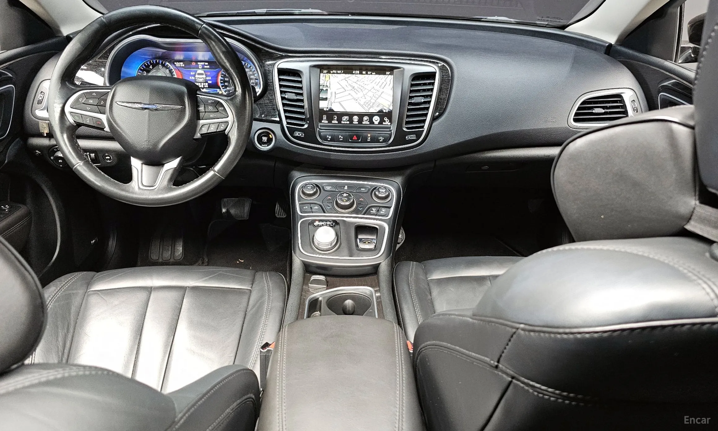 Chrysler 200 Second generation превью 7
