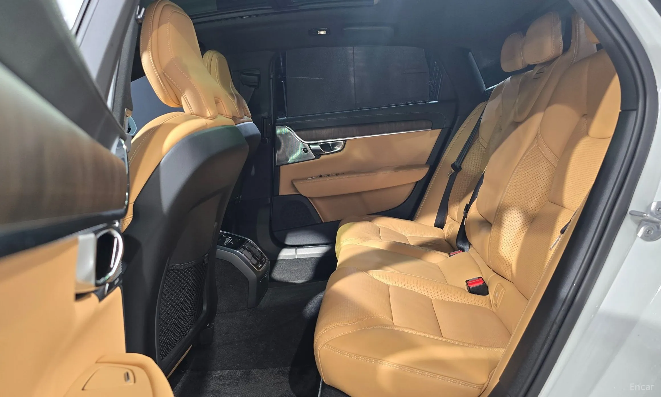 Volvo S90 превью 15
