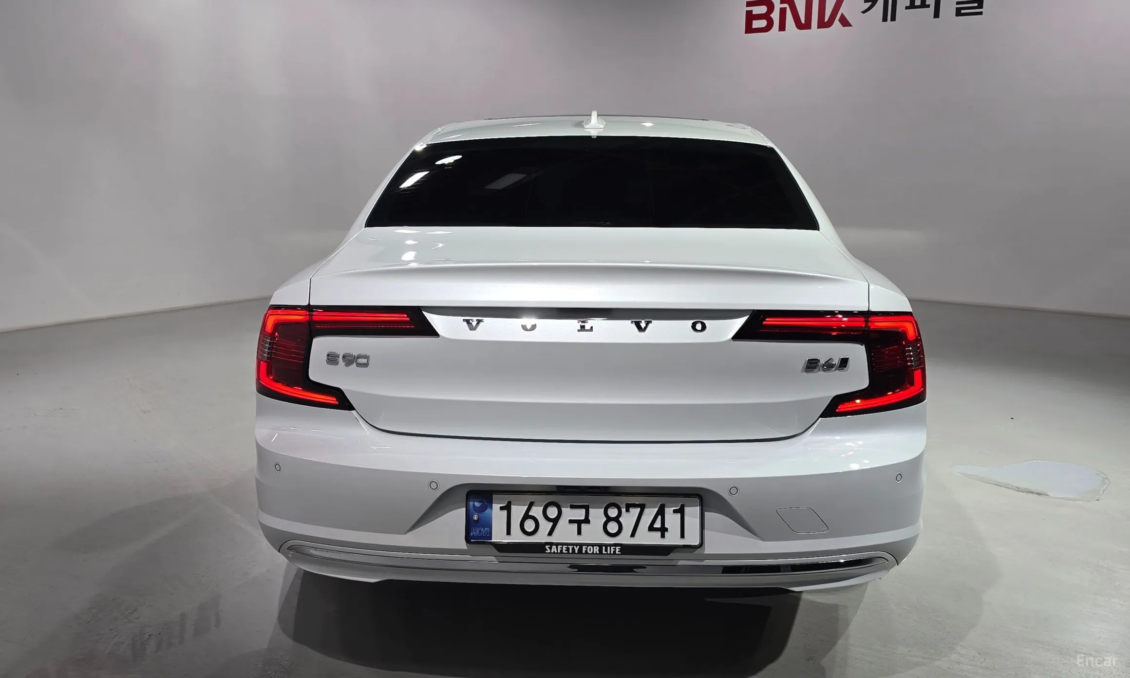 Volvo S90 превью 4