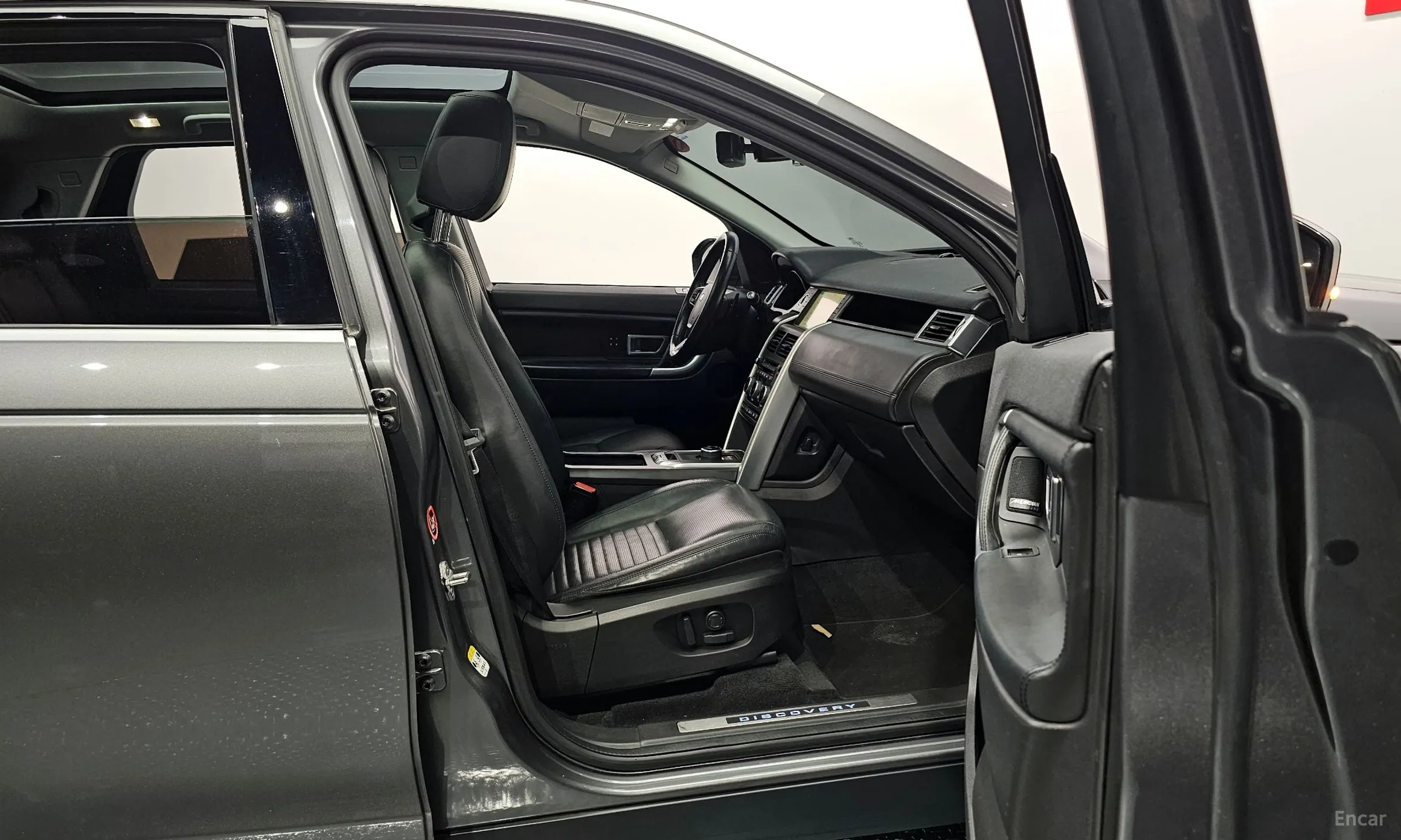 Land Rover Discovery Sports превью 11