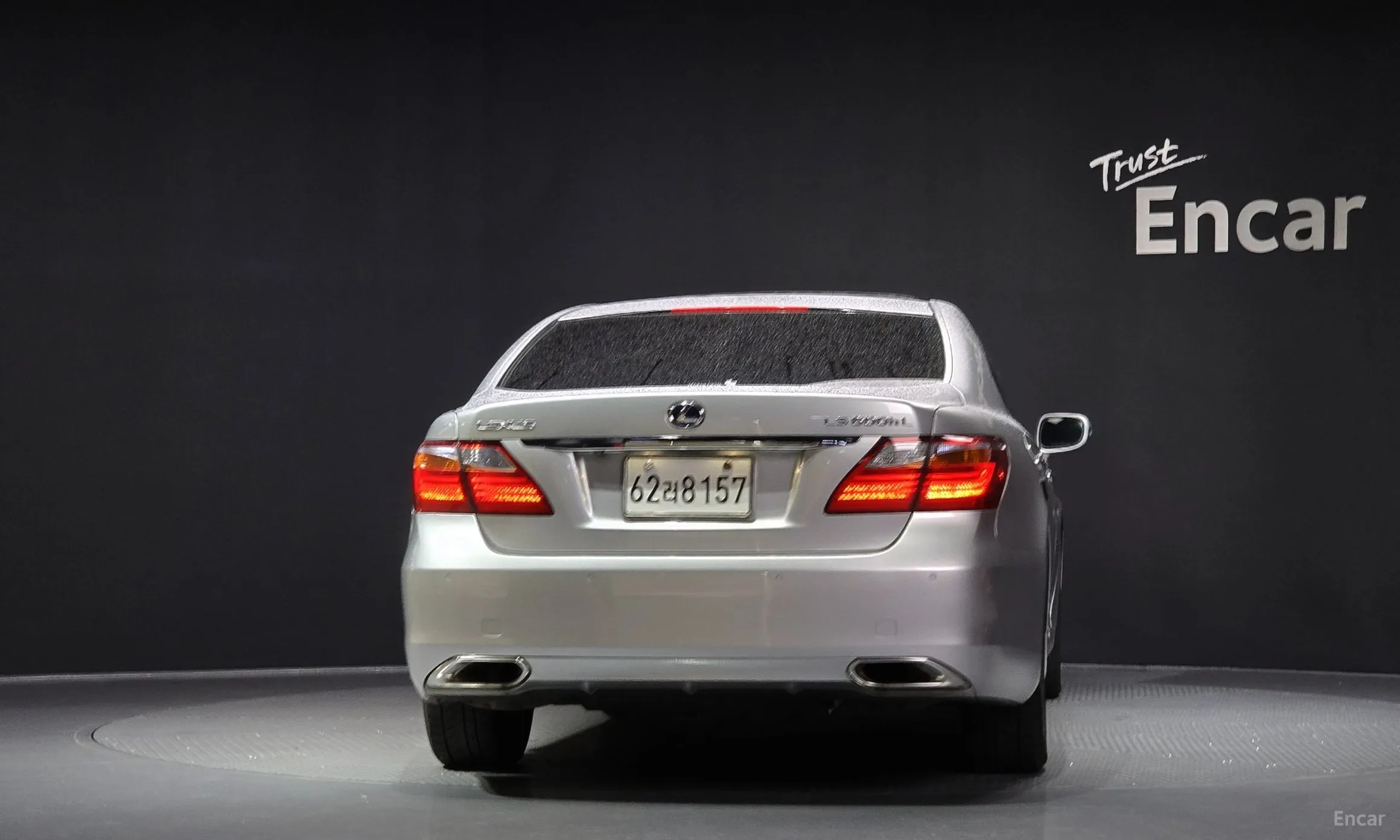 Lexus LS600hL превью 4