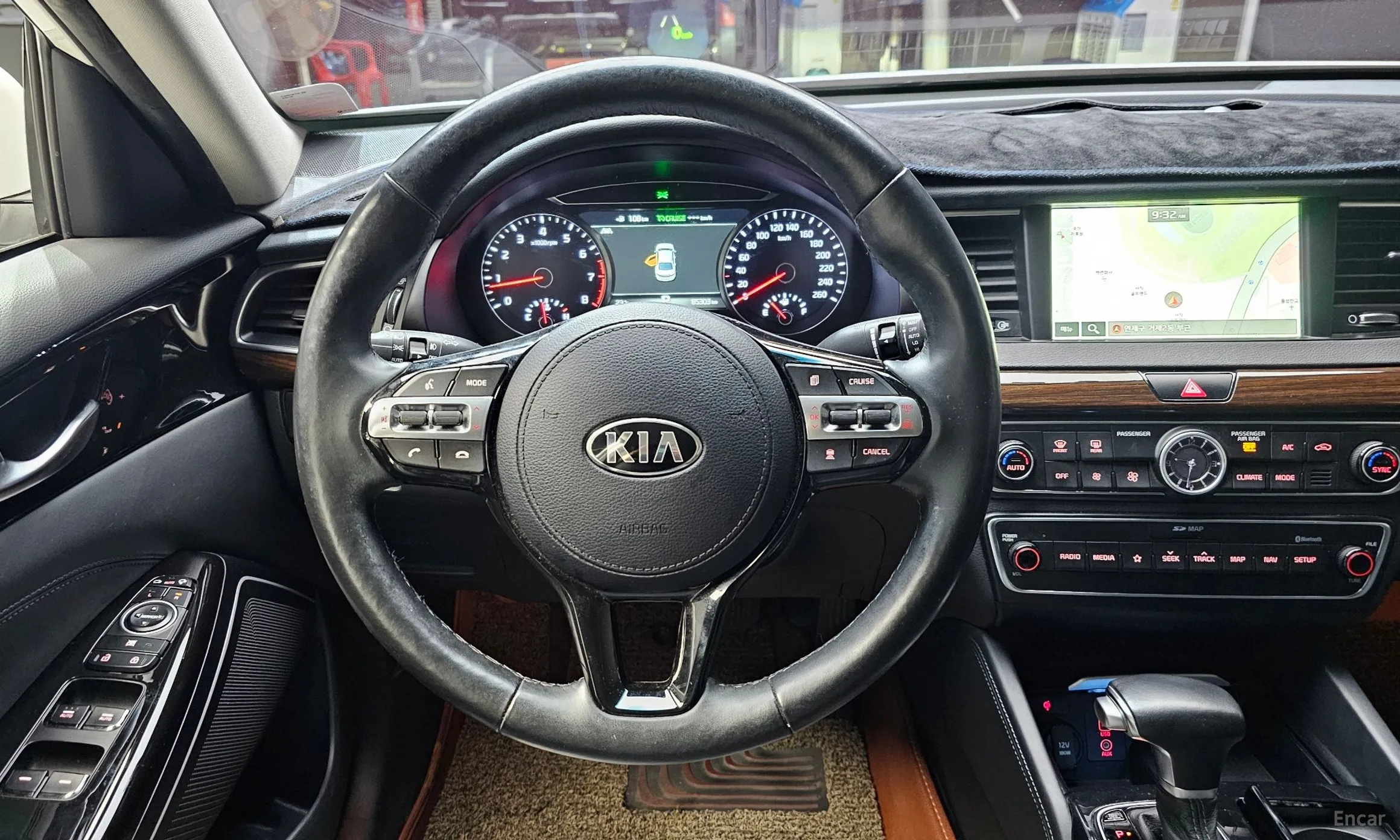Kia K7 превью 13