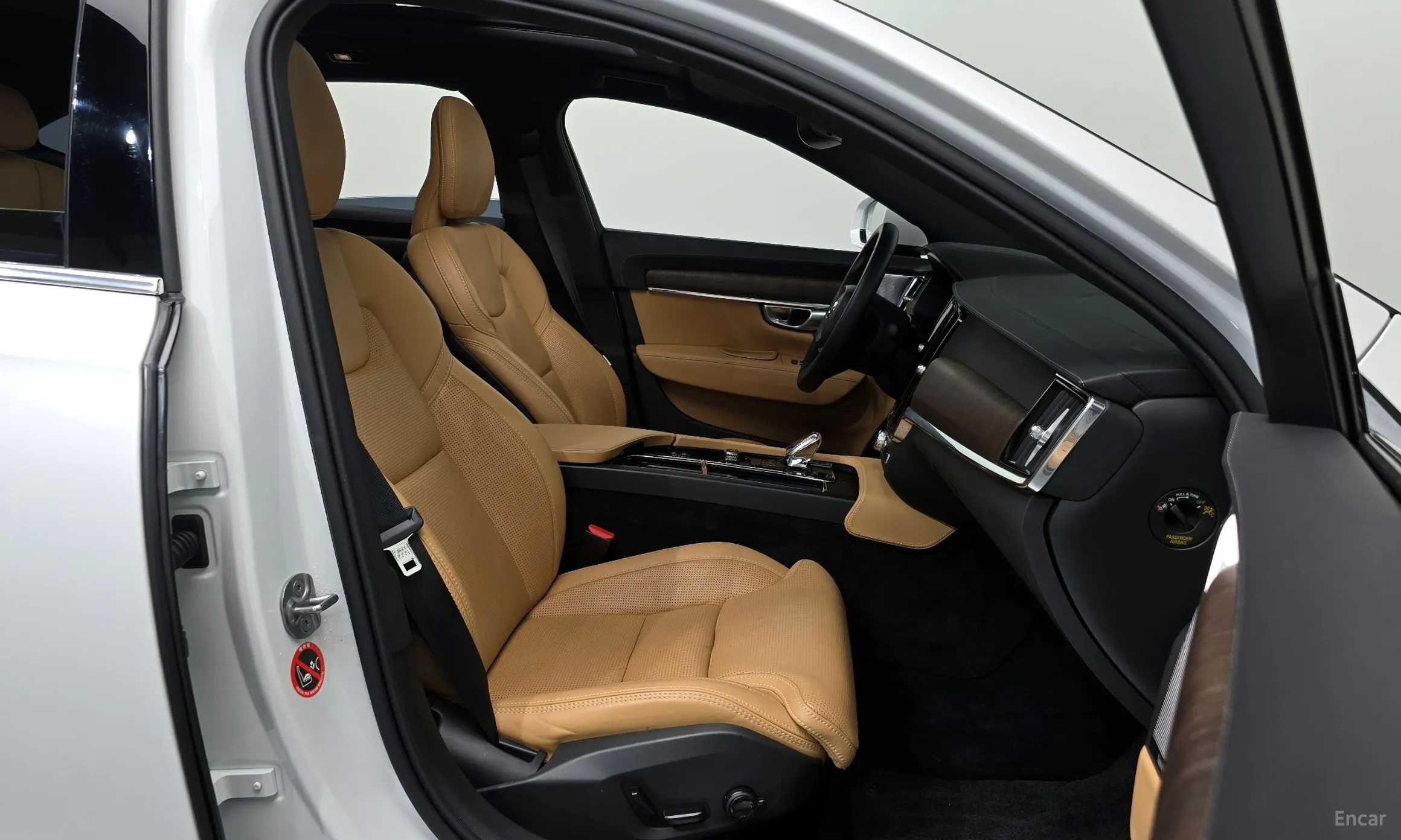 Volvo S90 превью 10