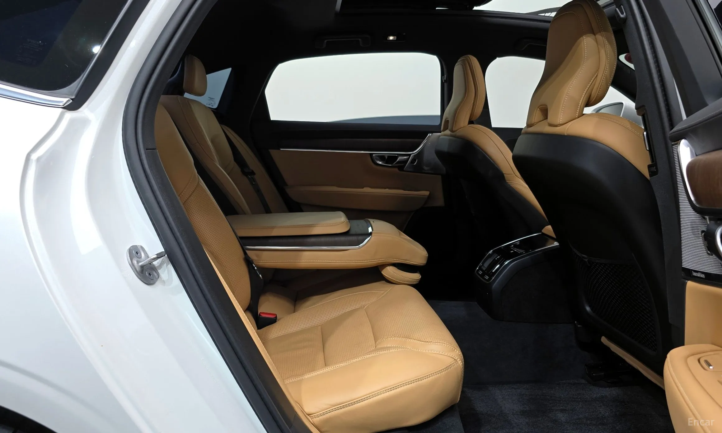 Volvo S90 превью 12