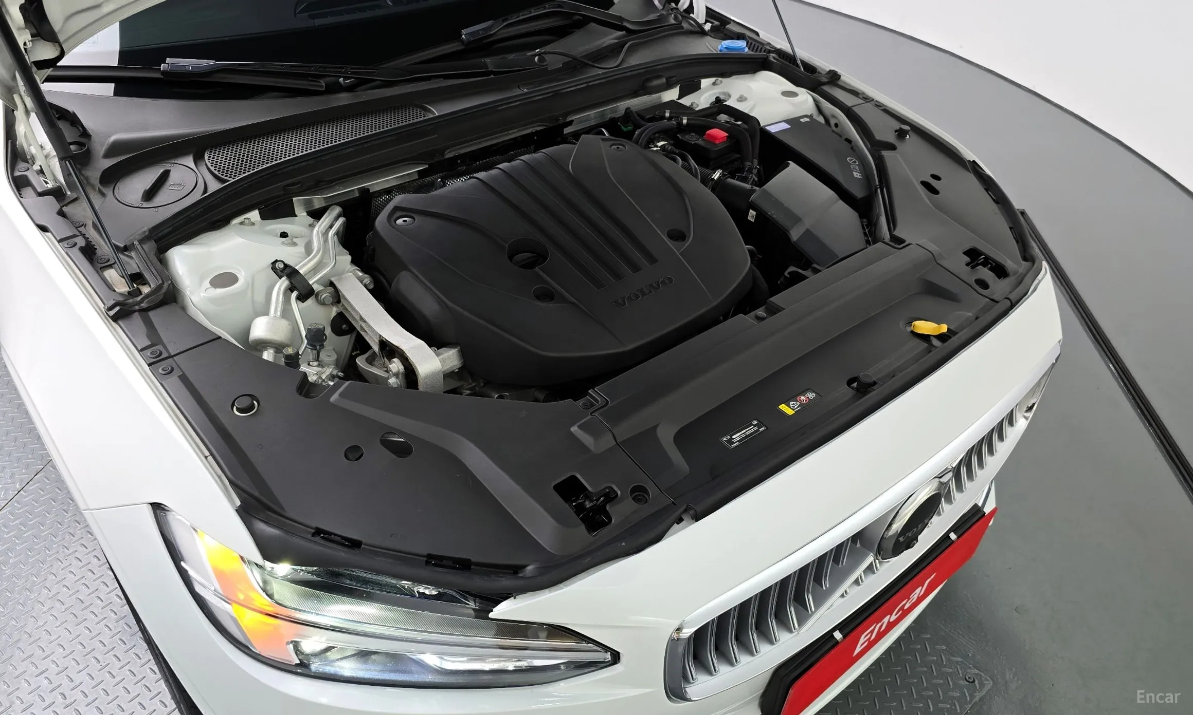 Volvo S90 превью 6