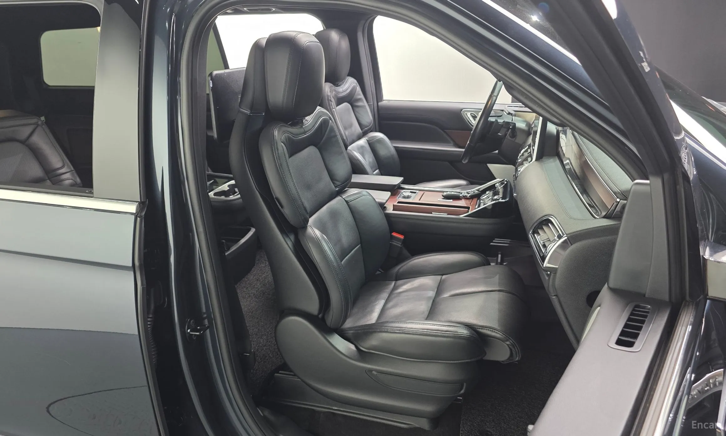 Lincoln Navigator 4th generation превью 12
