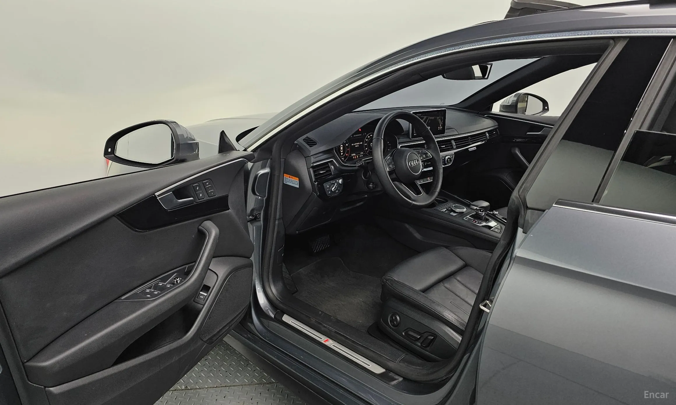 Audi A5 (F5) превью 10