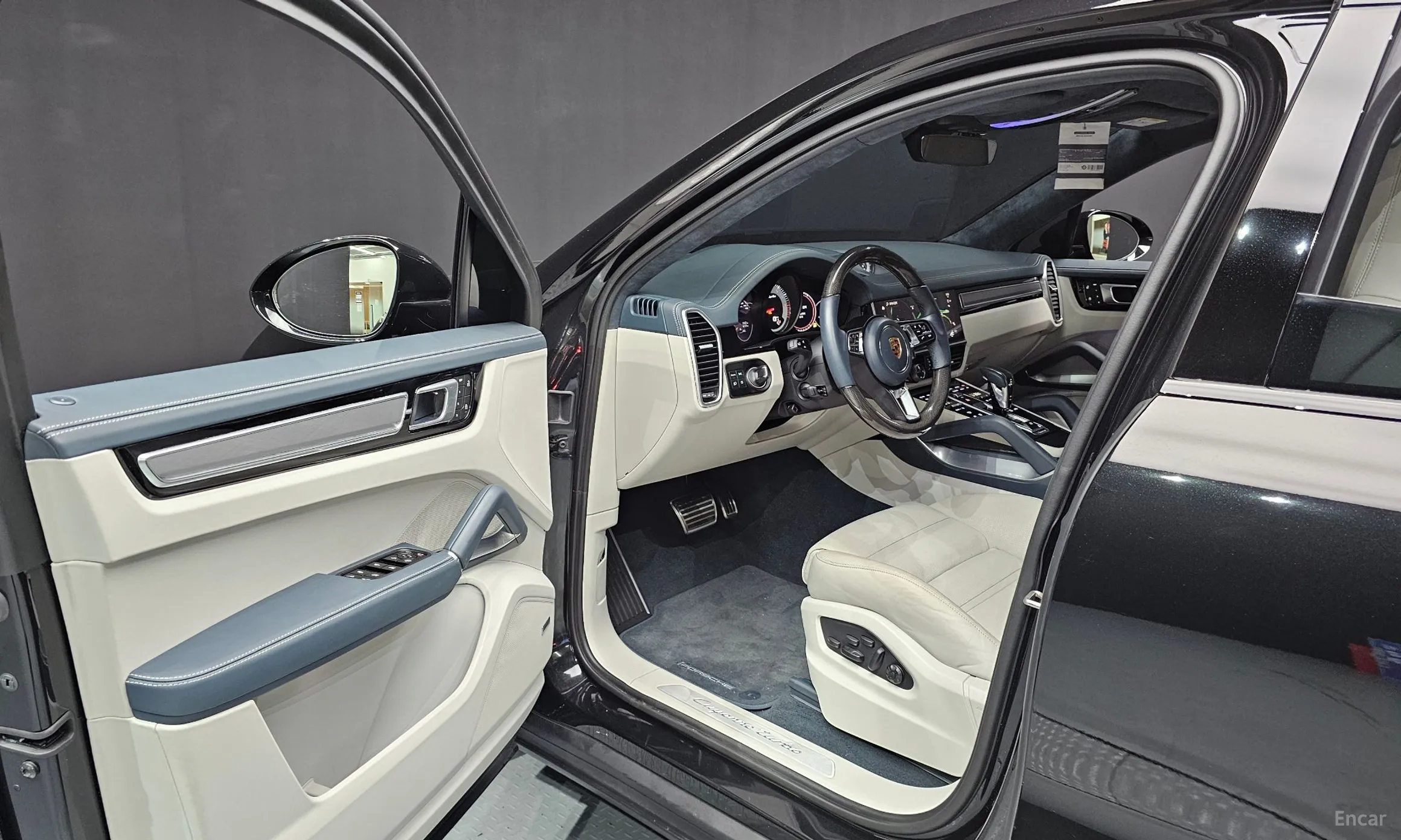 Porsche Cayenne (PO536) превью 10
