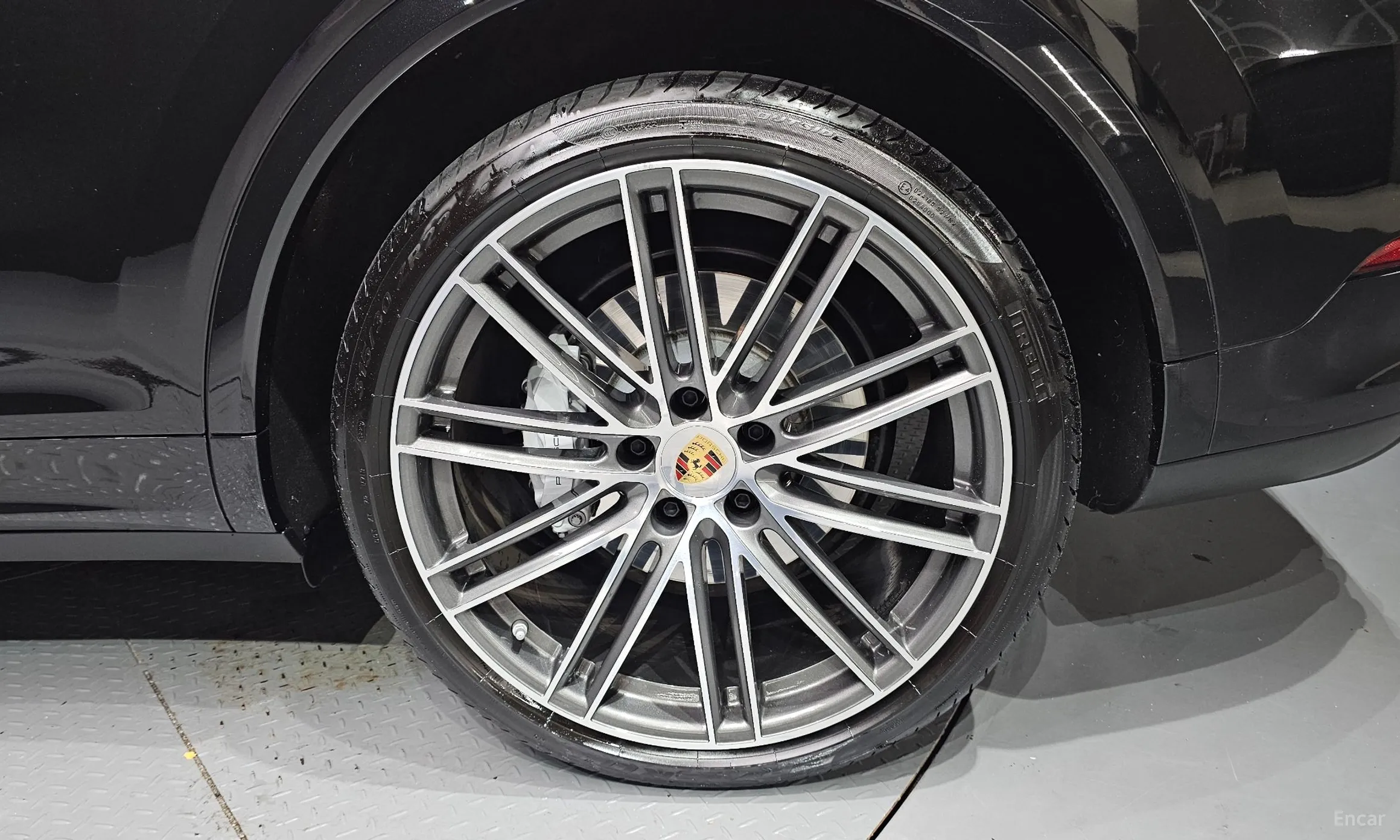 Porsche Cayenne (PO536) превью 5