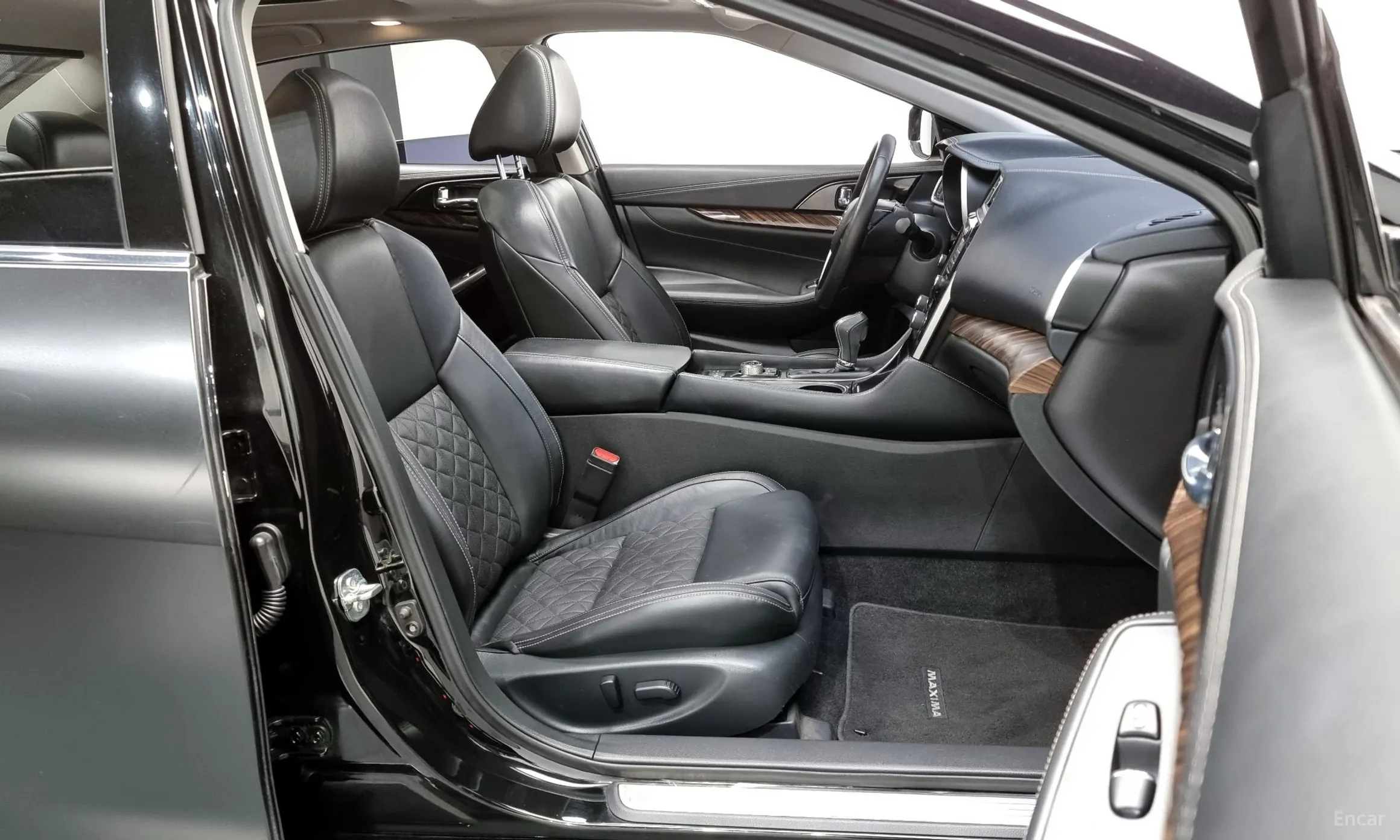 Nissan Maxima (A36) превью 11