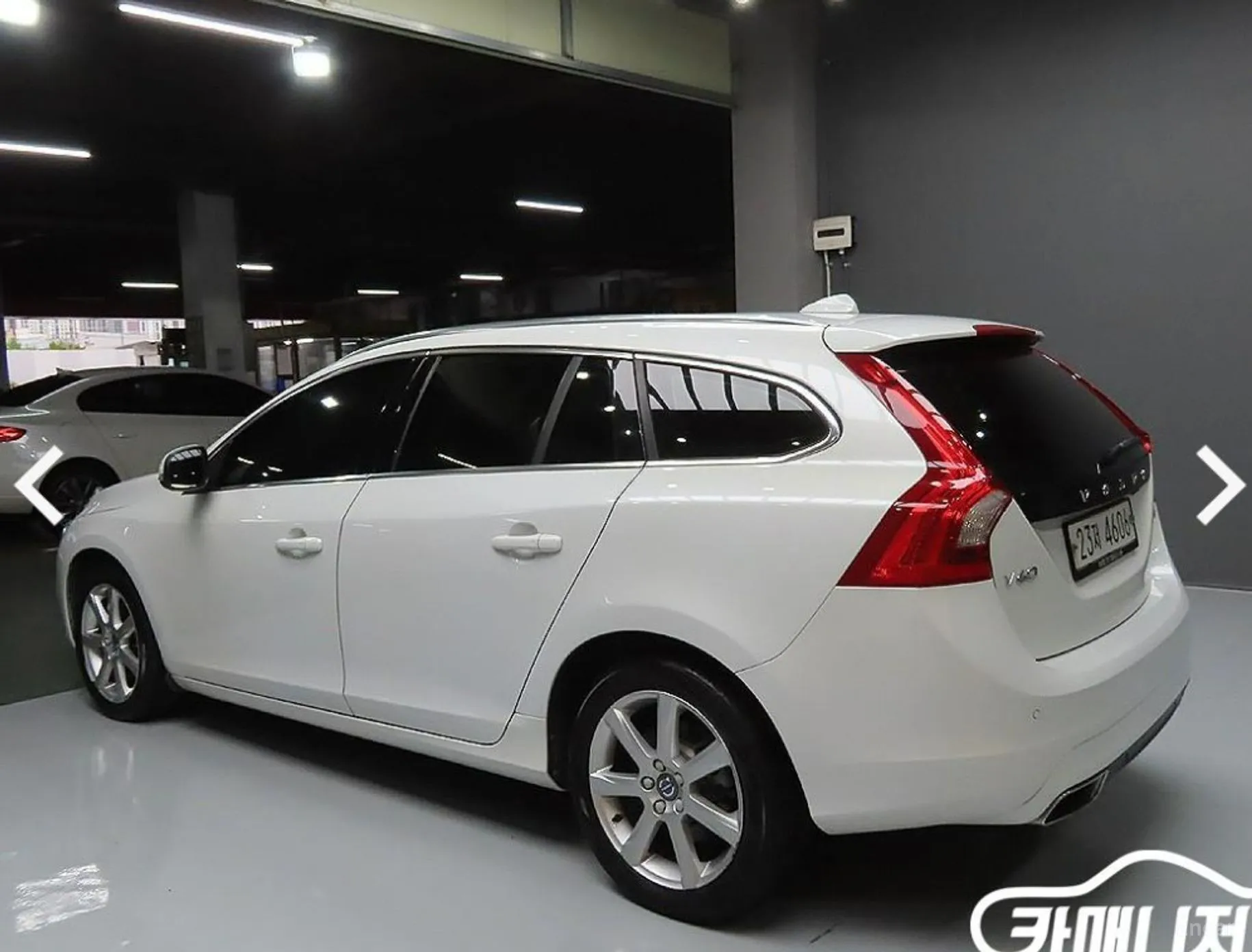 Volvo V60 превью 3