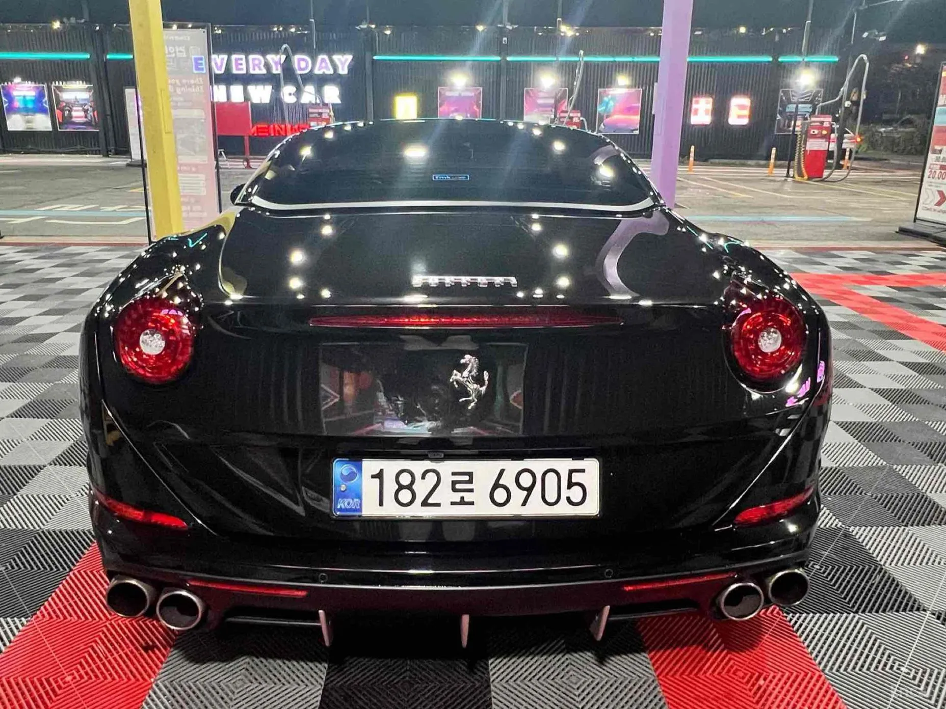 Ferrari California