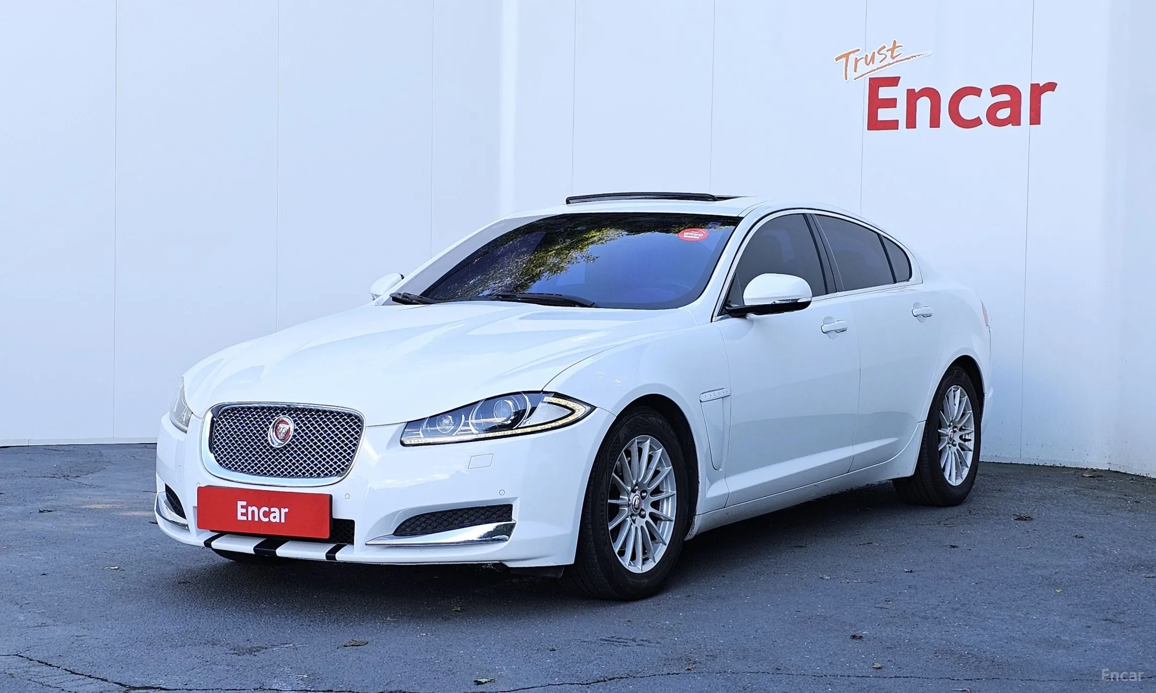 Jaguar New XF