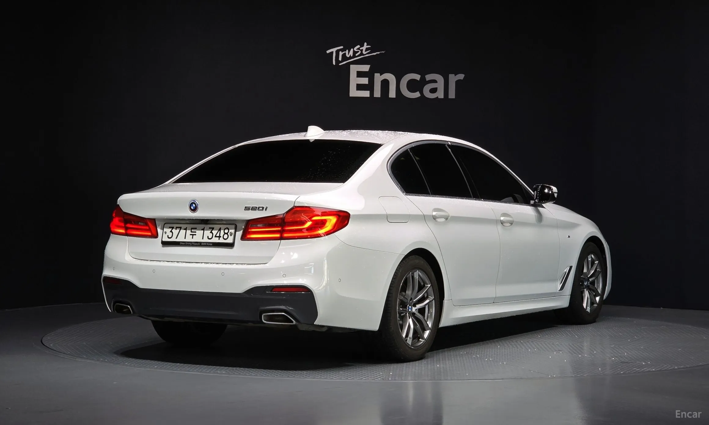BMW 5 Series (G30)