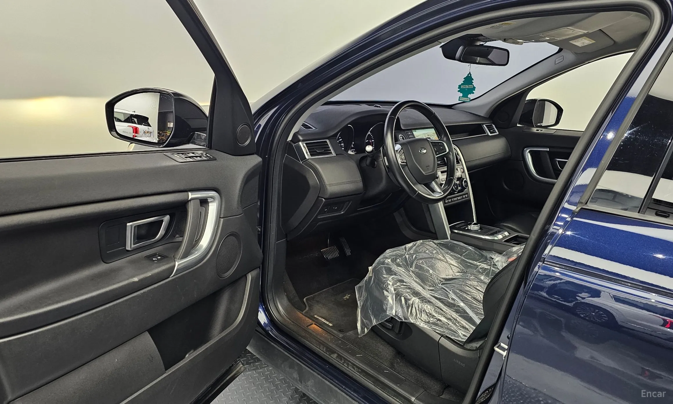 Land Rover Discovery Sports превью 10