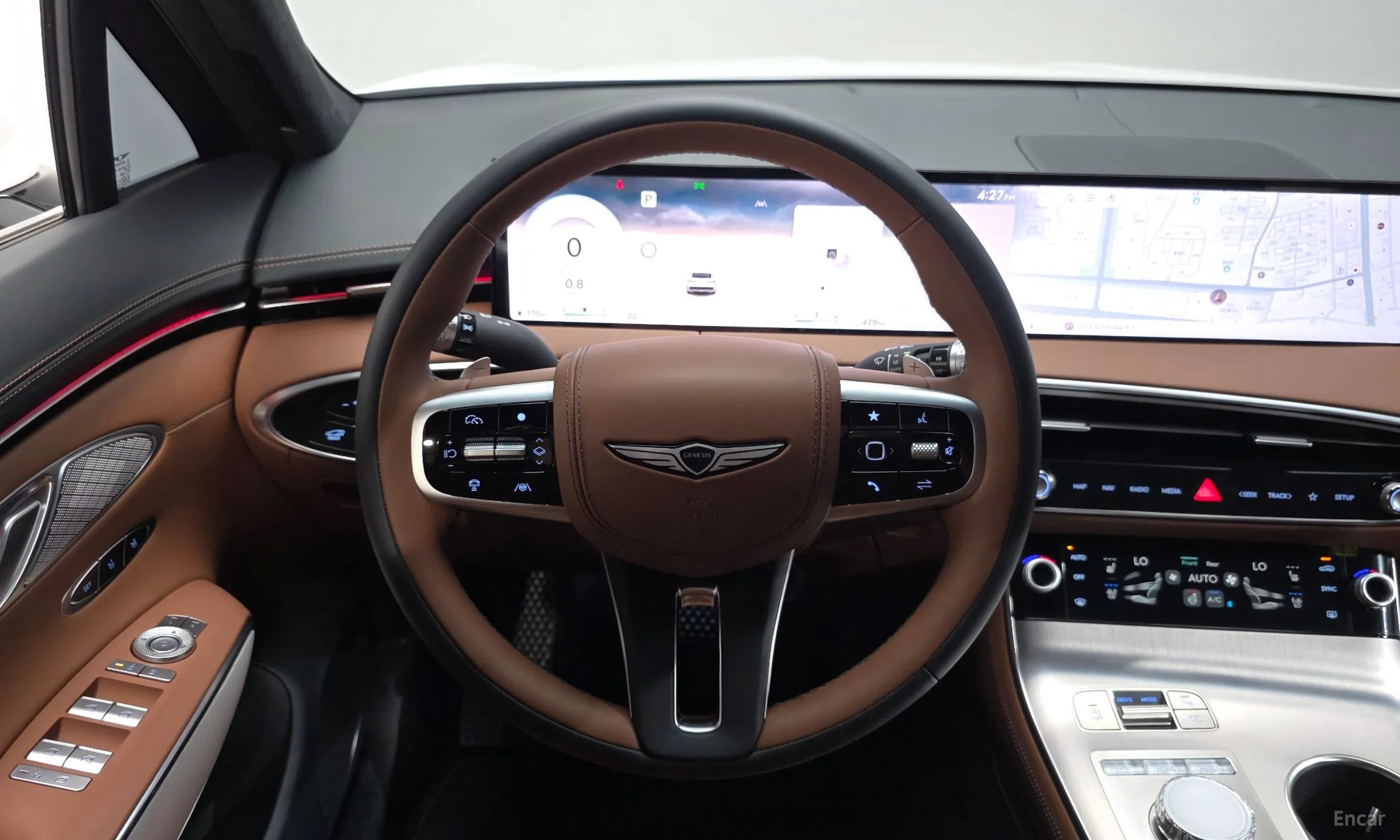 Genesis GV70 превью 13