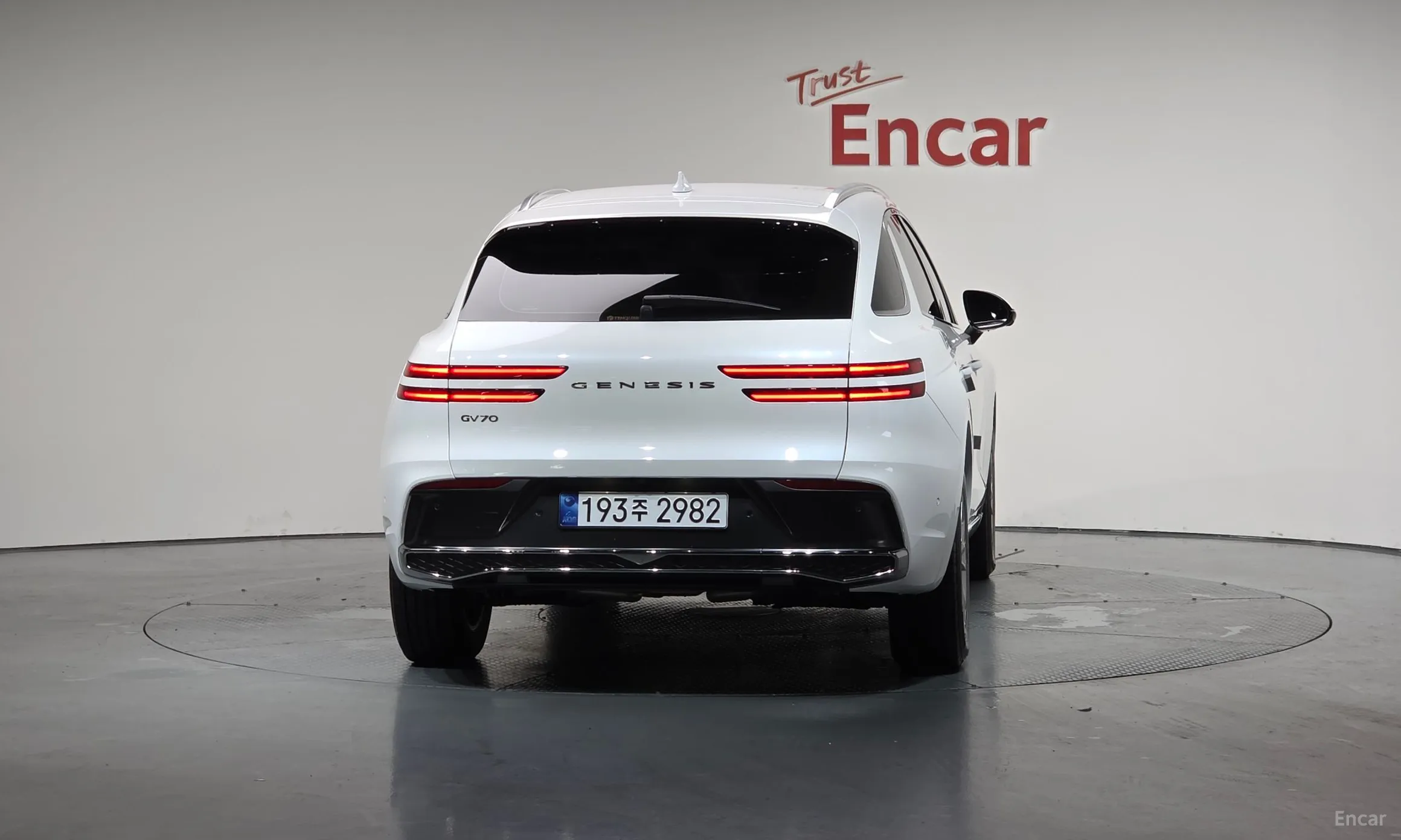 Genesis GV70 превью 4