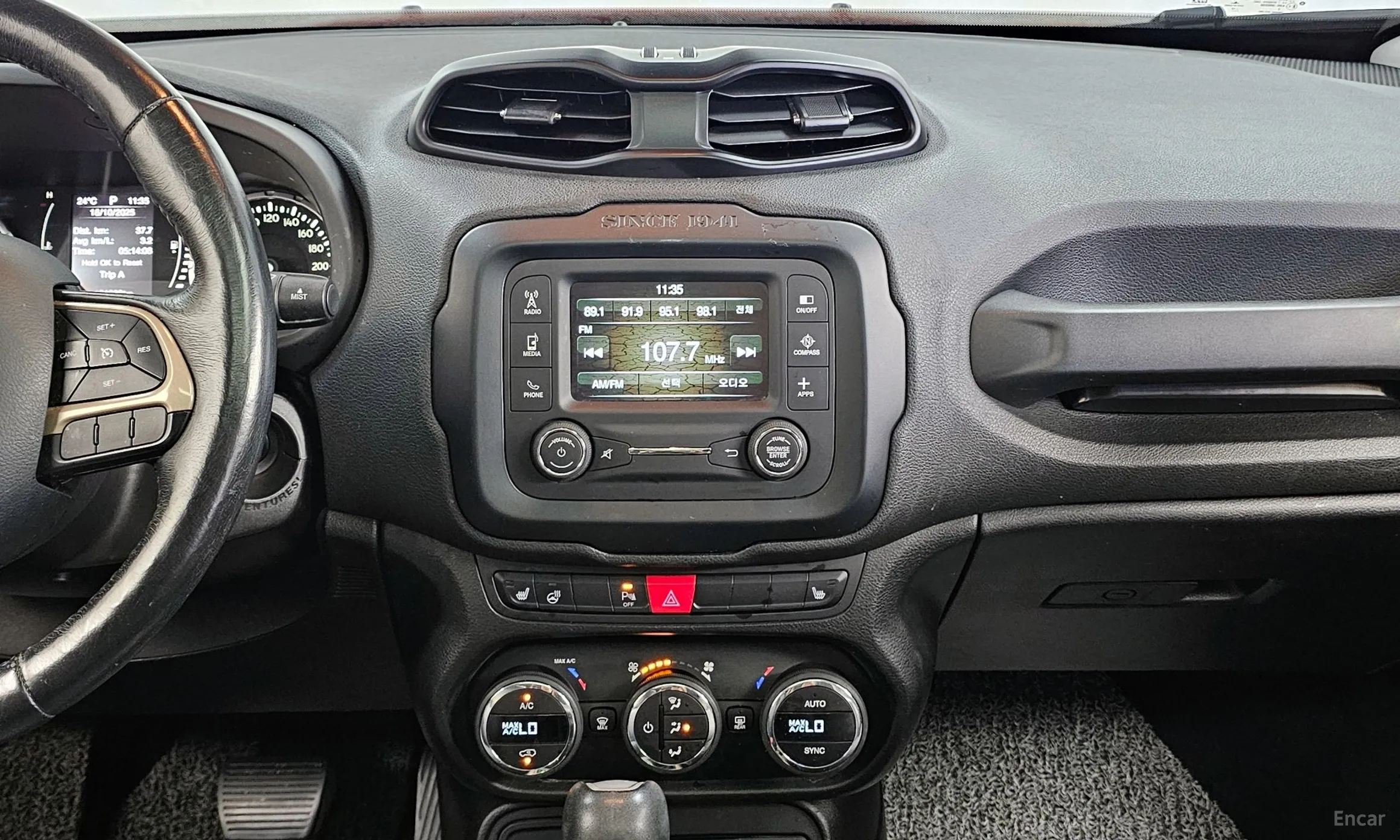 Jeep Renegade превью 14
