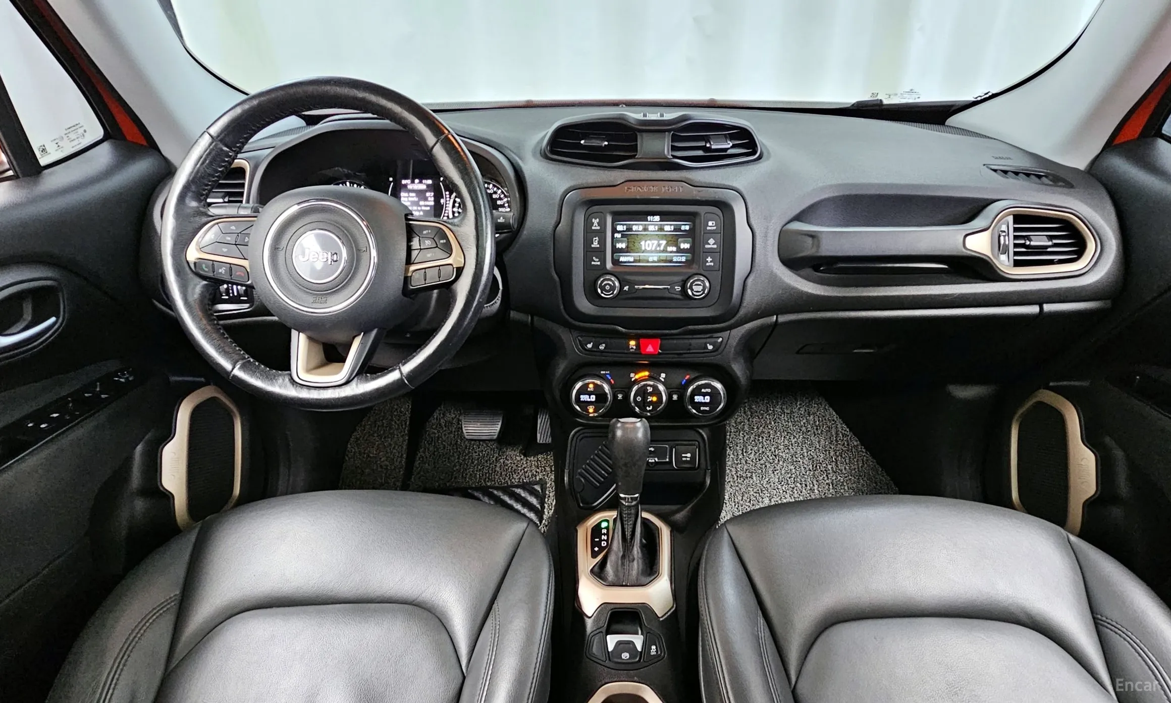 Jeep Renegade превью 7