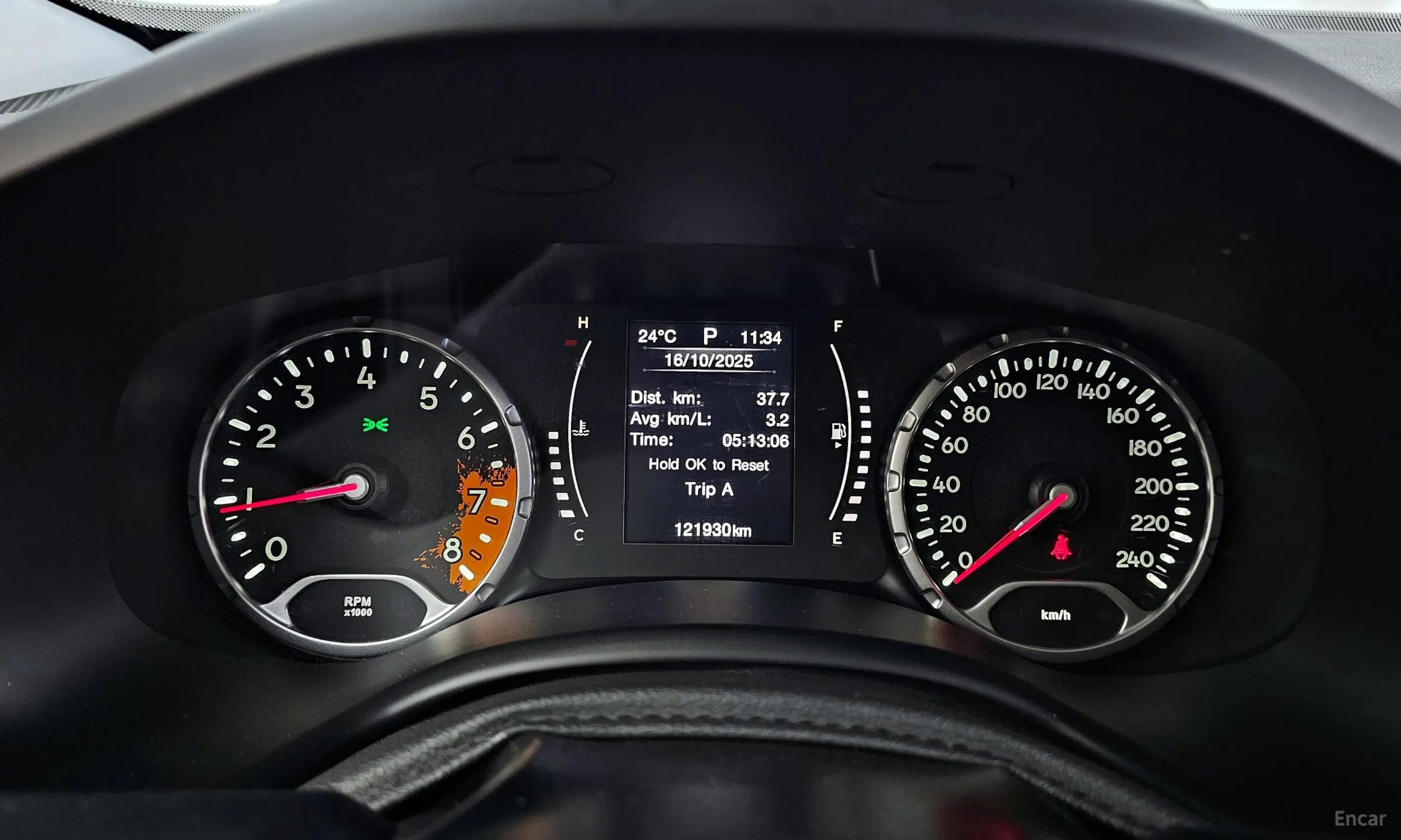 Jeep Renegade превью 8