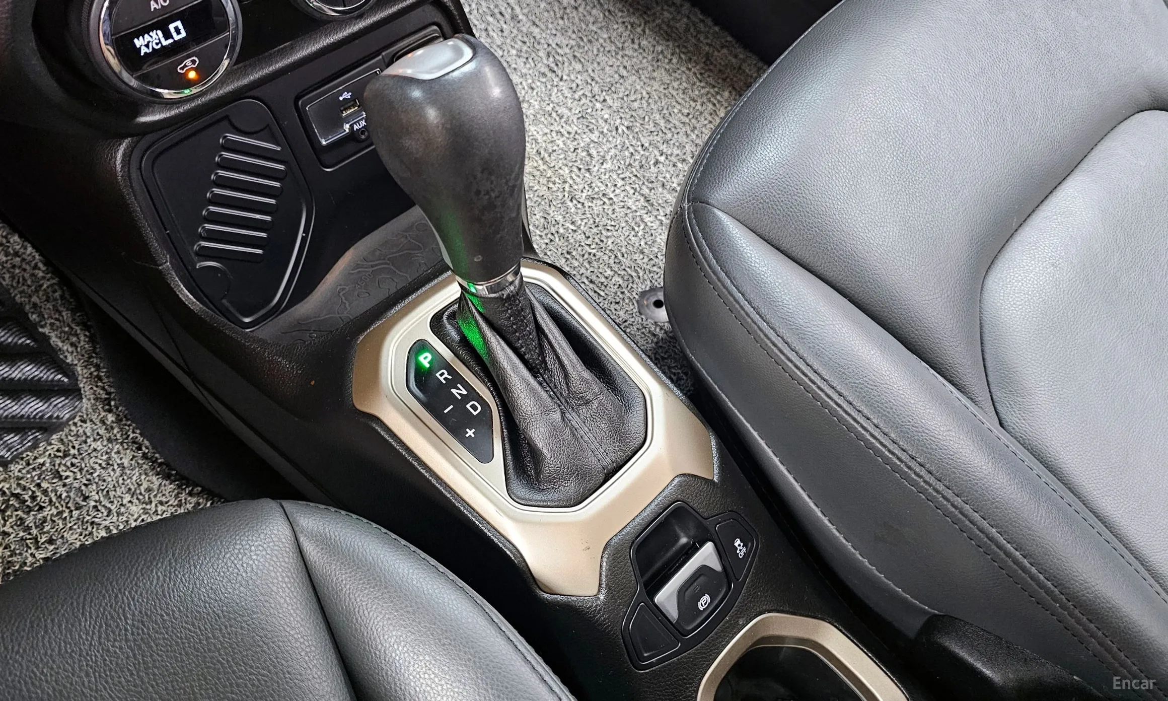 Jeep Renegade превью 9