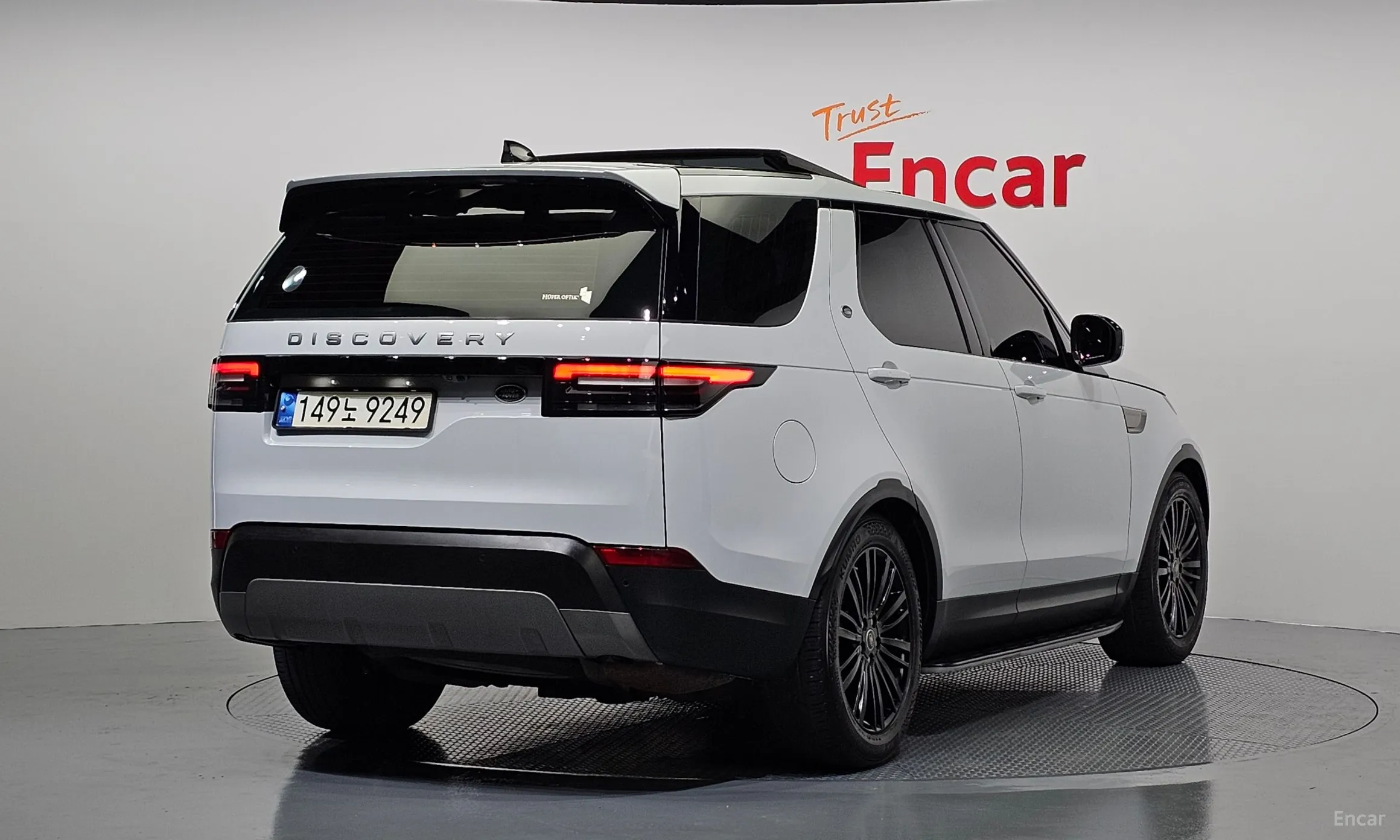 Land Rover Discovery 5 превью 2