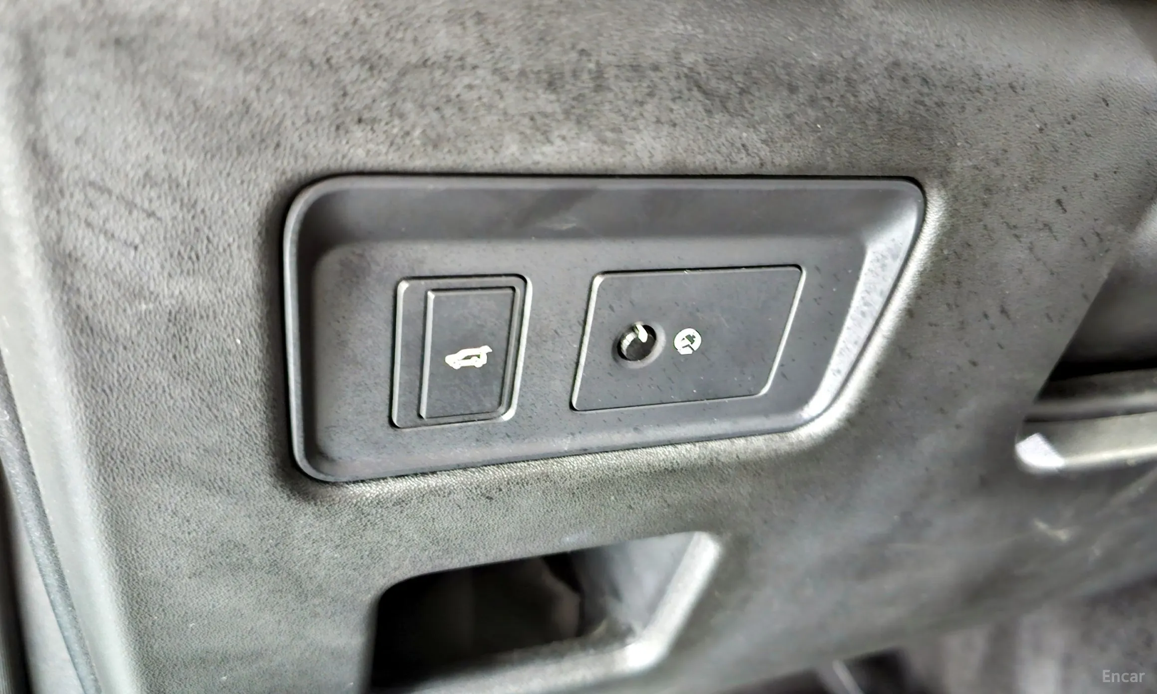 Land Rover Discovery 5 превью 17