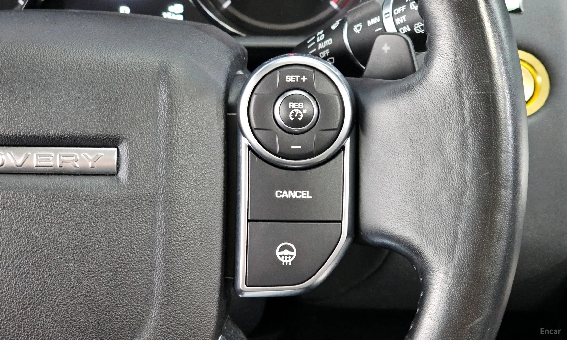 Land Rover Discovery 5 превью 19