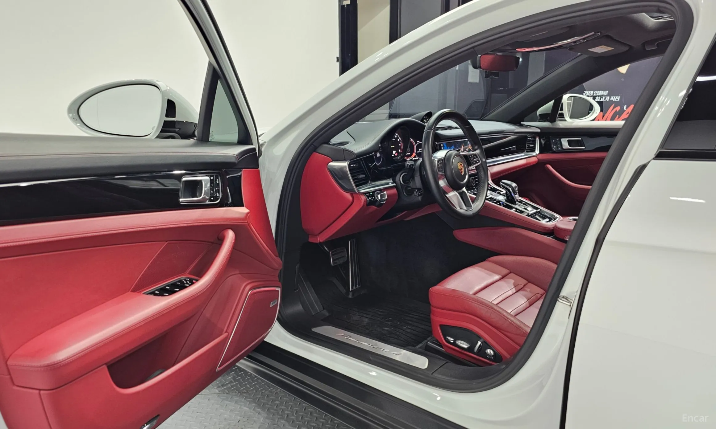Porsche Panamera (971) превью 10