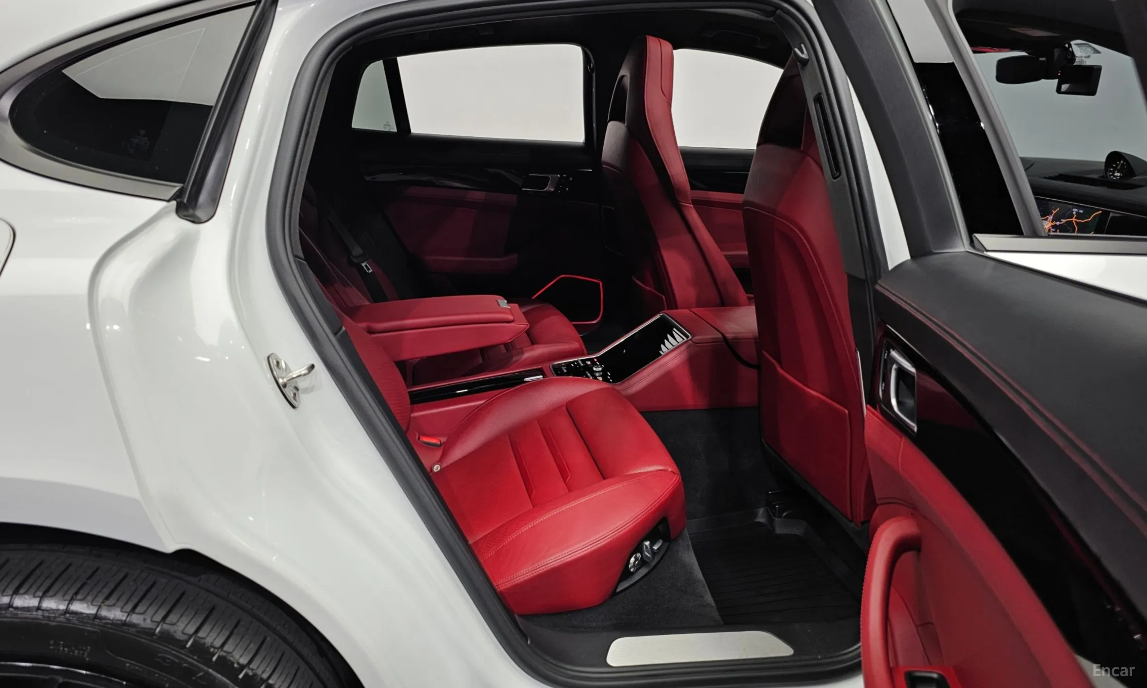 Porsche Panamera (971) превью 12