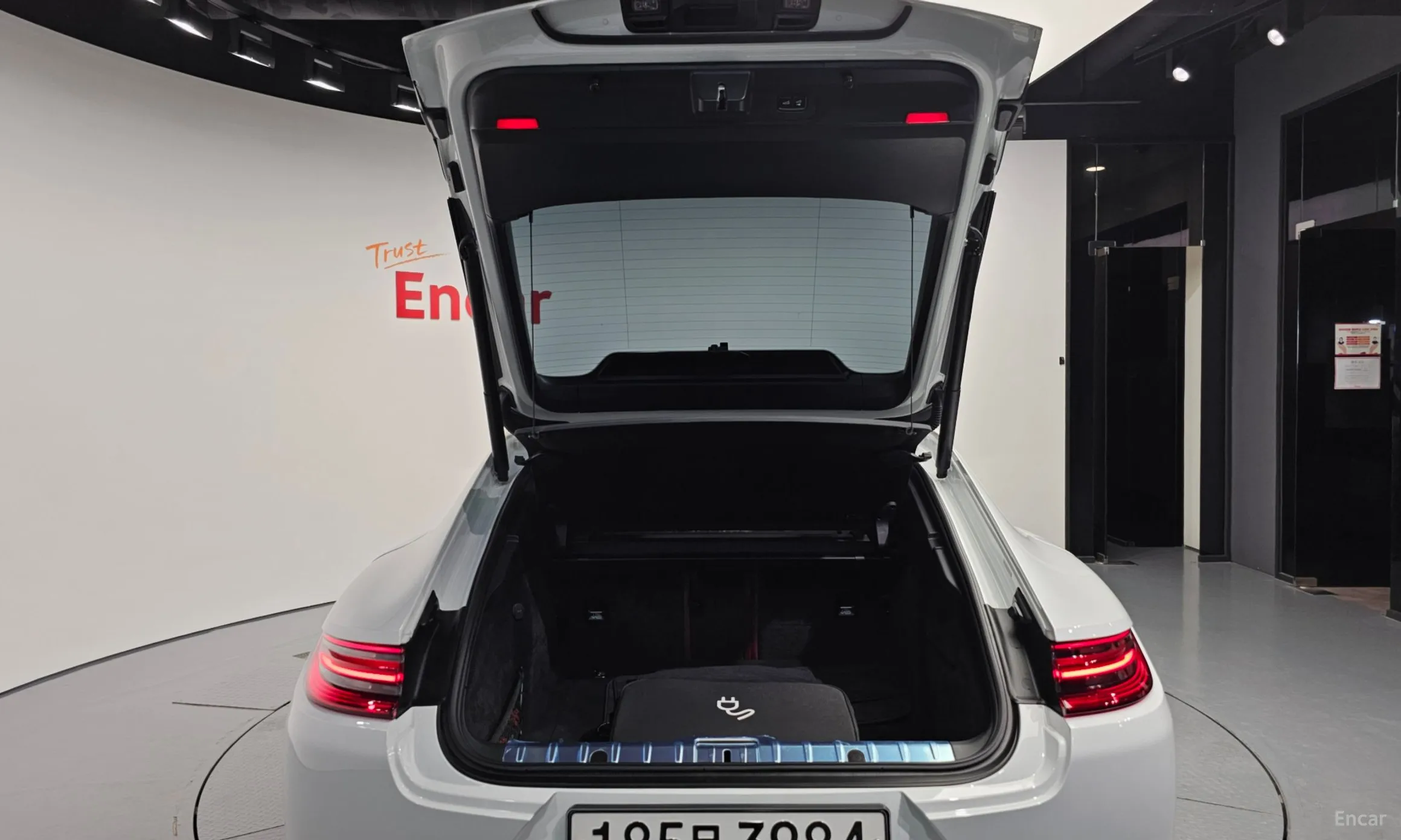 Porsche Panamera (971) превью 20
