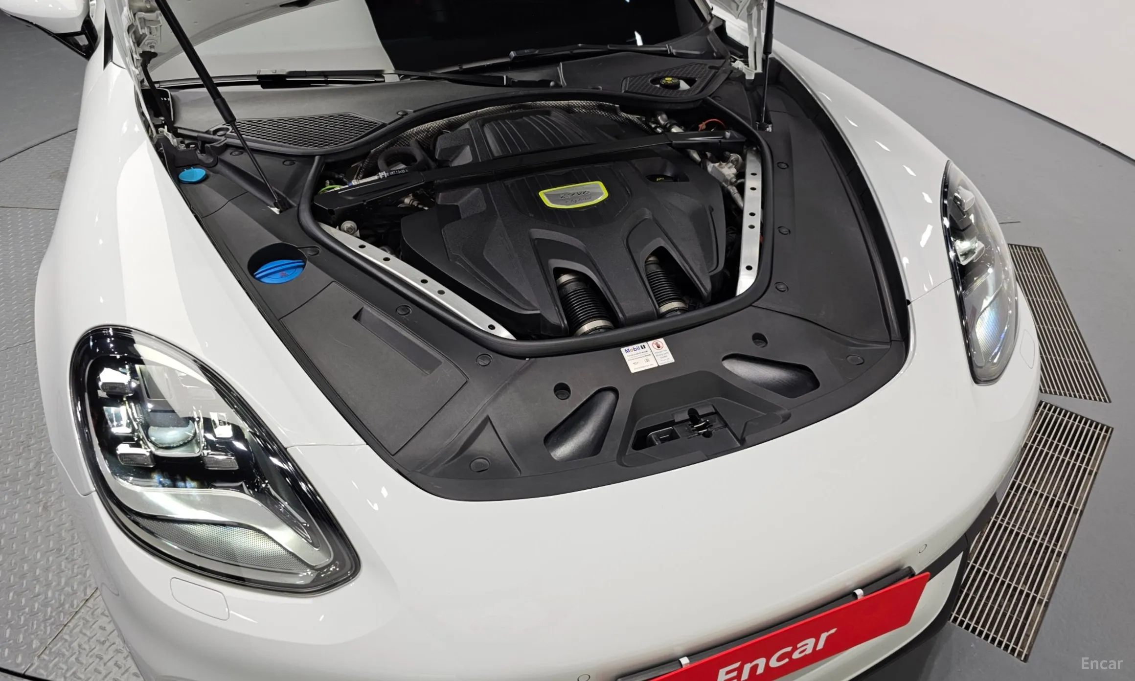 Porsche Panamera (971) превью 6