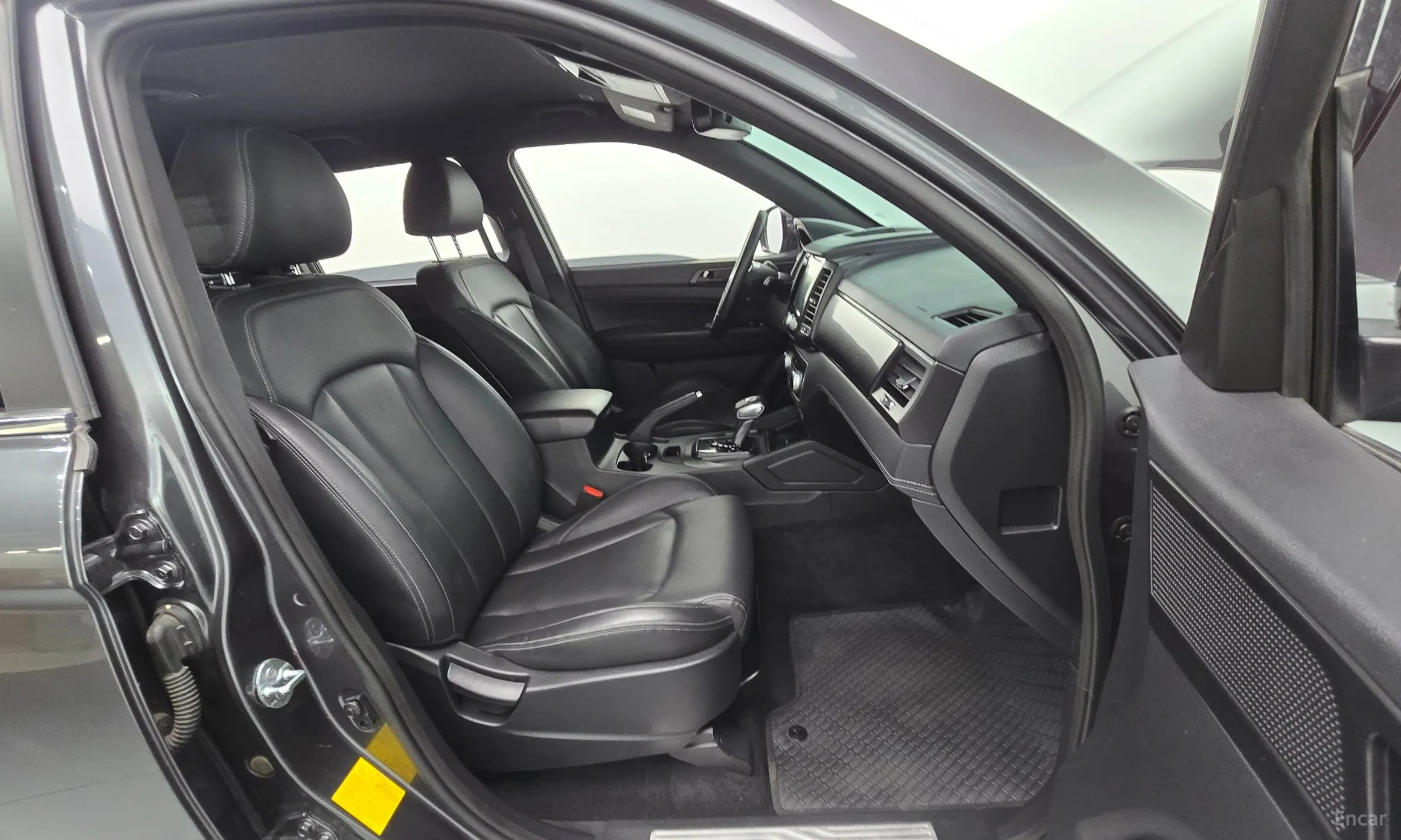 KG Mobility (SsangYong) Rexton Sports превью 11