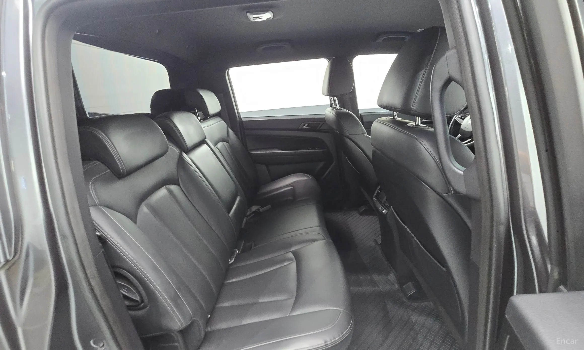 KG Mobility (SsangYong) Rexton Sports превью 12